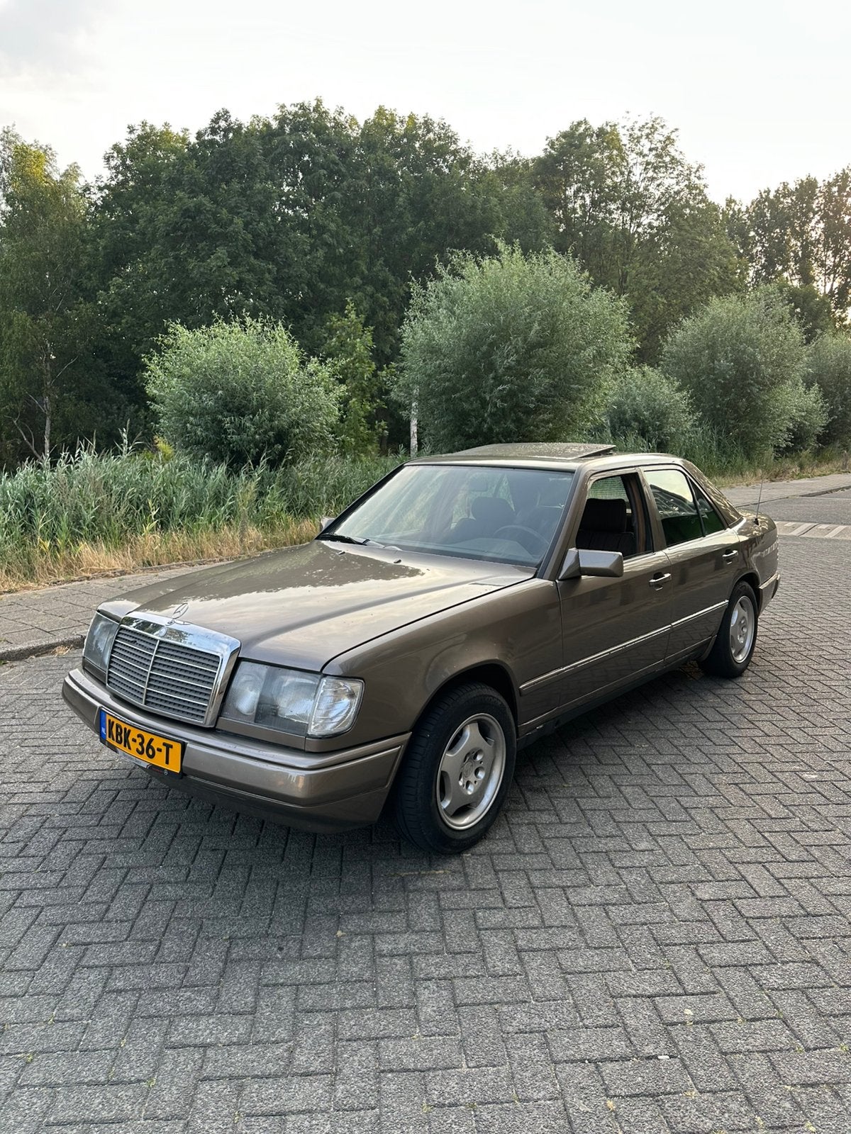 Mercedes-Benz W124 250D - 5 Cilinder - Belastingvrij - UNIEK, foto 5