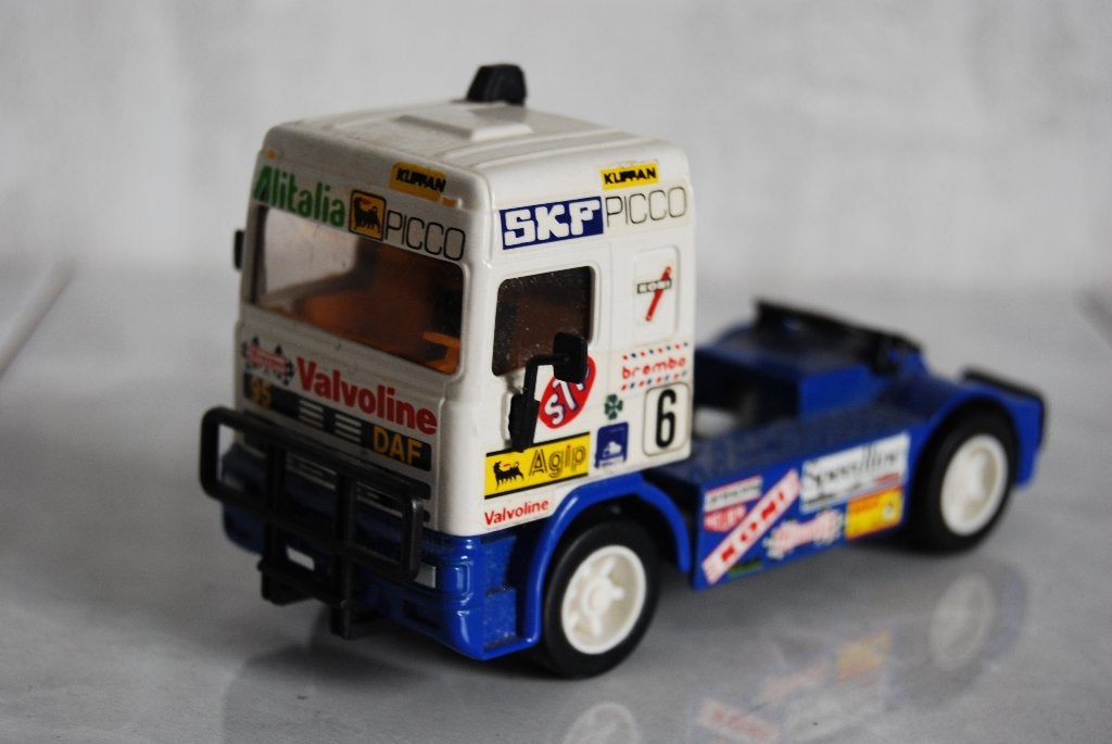 Siku Daf95 Racetruck 2581, Hobby en Vrije tijd, Modelauto's | 1:50, Ophalen of Verzenden, Gebruikt, Bus of Vrachtwagen, SIKU