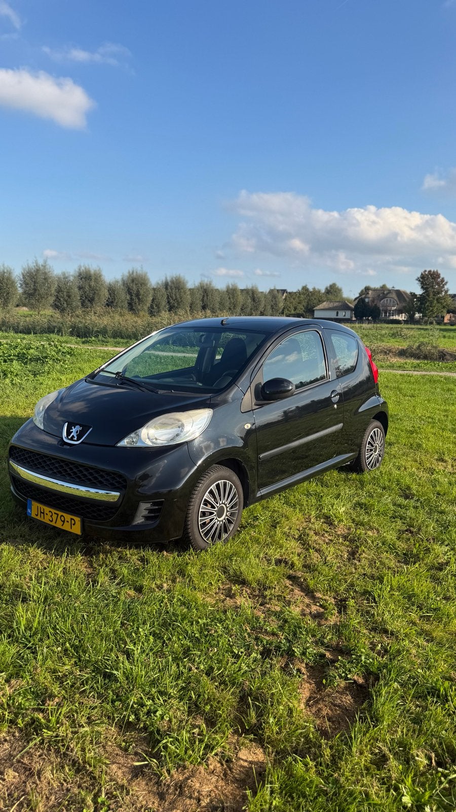 Peugeot 107 1.0 12V 3DR 2011 Zwart Net nieuwe koppeling!, Voorwielaandrijving, 4 stoelen, Handgeschakeld, Particulier