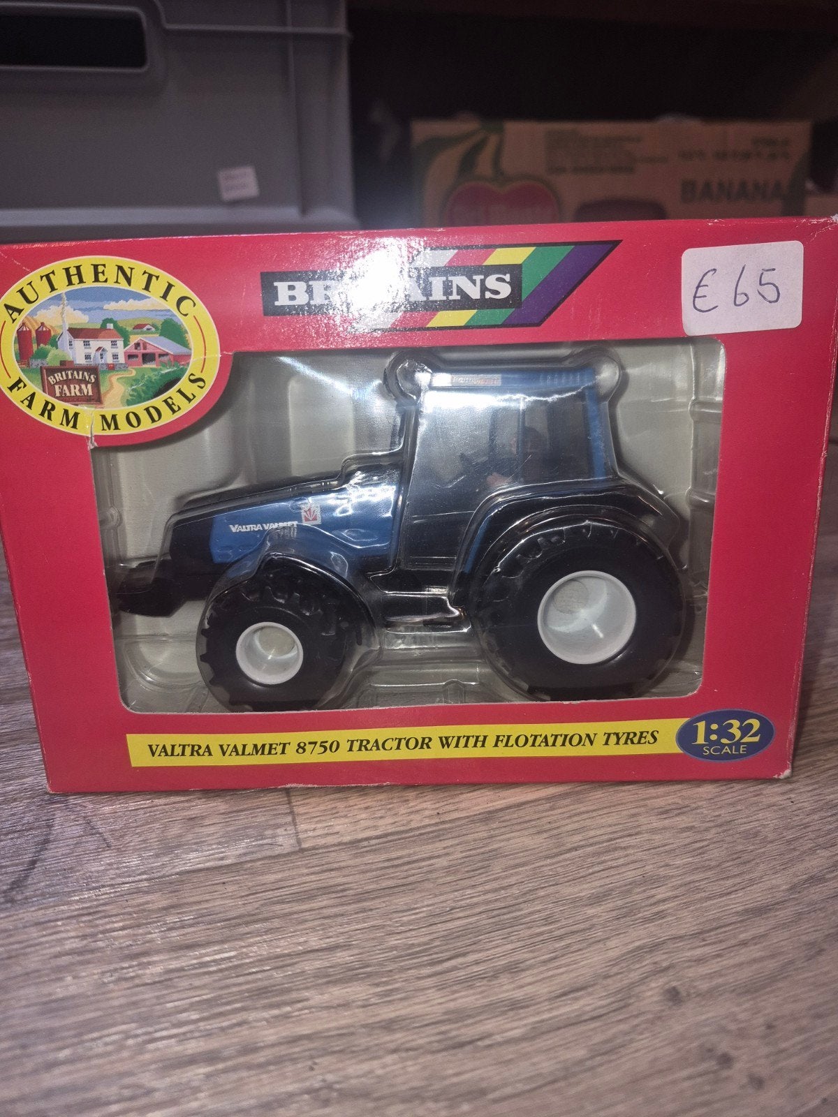 Britains Valtra Valmet 8750 Tractor 1:32 Schaal Model, Britains, Tractor of Landbouw, Onbekend, Ophalen of Verzenden