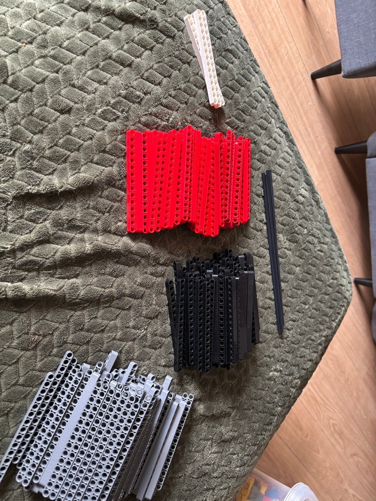246 stuks originele technische Lego + 4x 32cm assen, Ophalen of Verzenden, Gebruikt