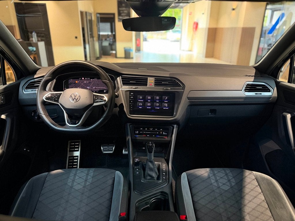 Volkswagen Tiguan 1.4 TSI Business R-LINE |Pano|Matrix|Keyle, Auto's, Volkswagen, 9 kWh, Zwart, Plug-in hybride, Hybride Elektrisch/Benzine