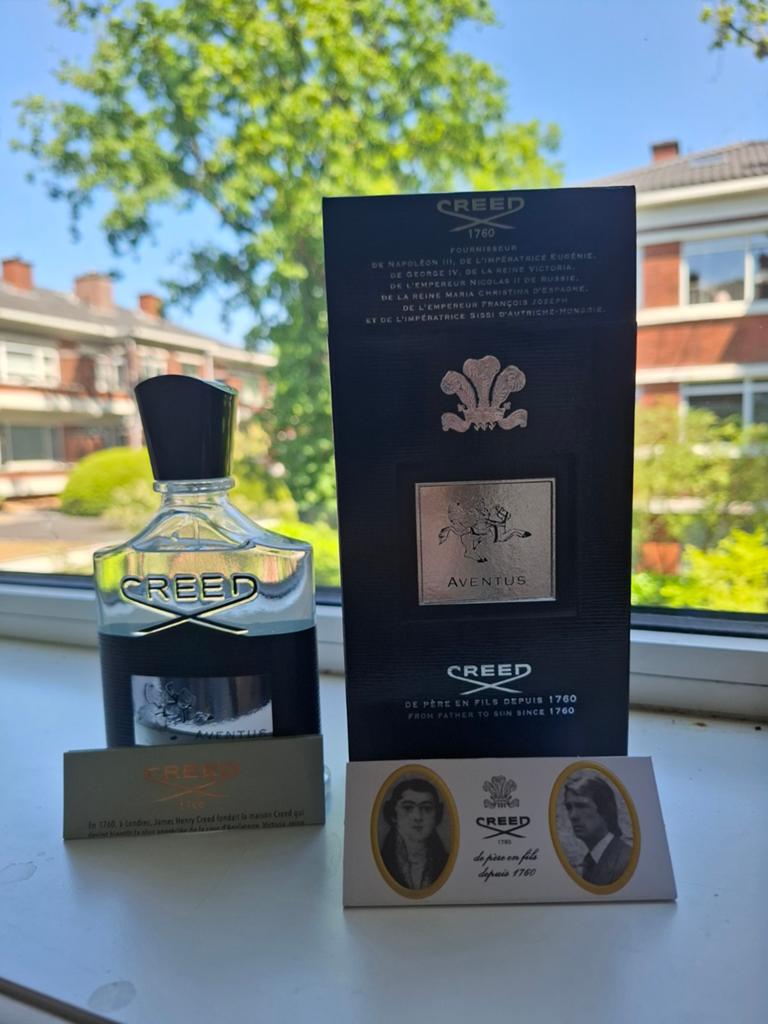 Creed Aventus Eau de Parfum 100ml, Sieraden, Tassen en Uiterlijk, Uiterlijk | Parfum, Ophalen of Verzenden, Zo goed als nieuw