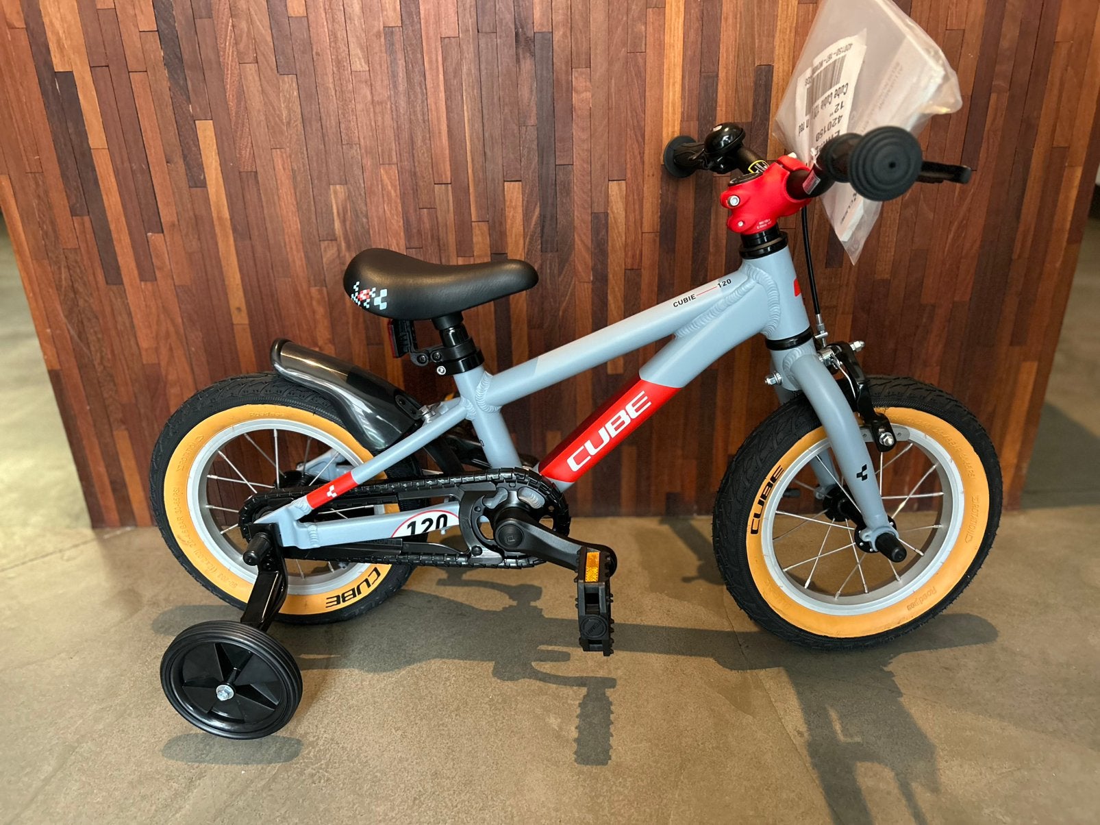 Cube 120 acid numove 12” fiets kinderfiets mtb cubie 12 inch, Fietsen en Brommers, Ophalen, Minder dan 16 inch