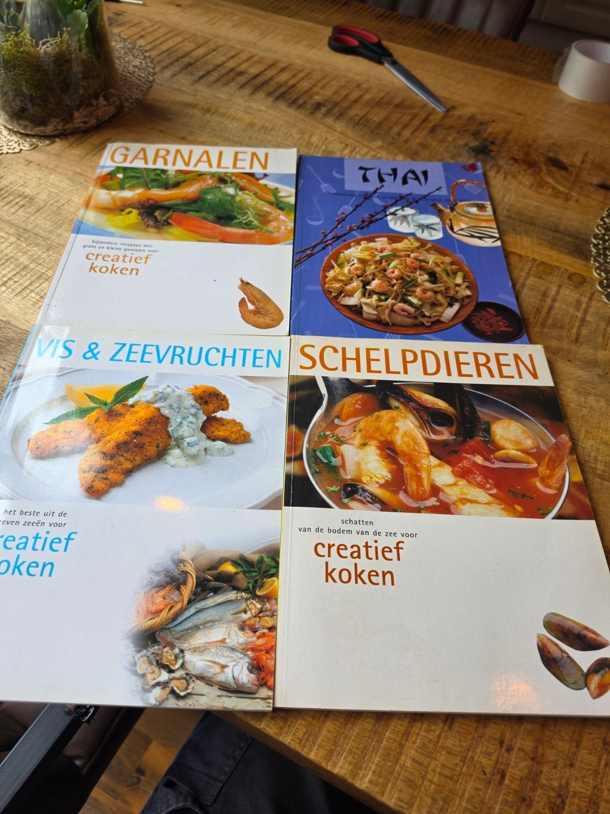 4Kookboeken: Garnalen, Vis & Zeevruchten, Schelpdieren, Thai, Boeken, Ophalen of Verzenden, Gelezen, Azië en Oosters, Voorgerechten en Soepen