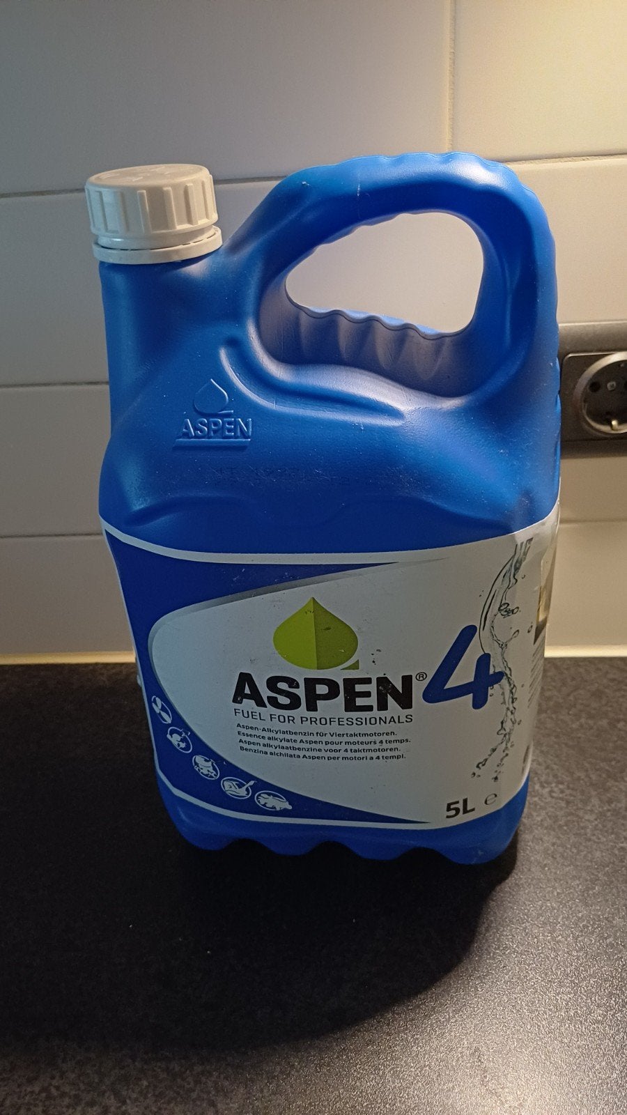 Aspen 4 benzine, Ophalen, Nieuw, Benzine