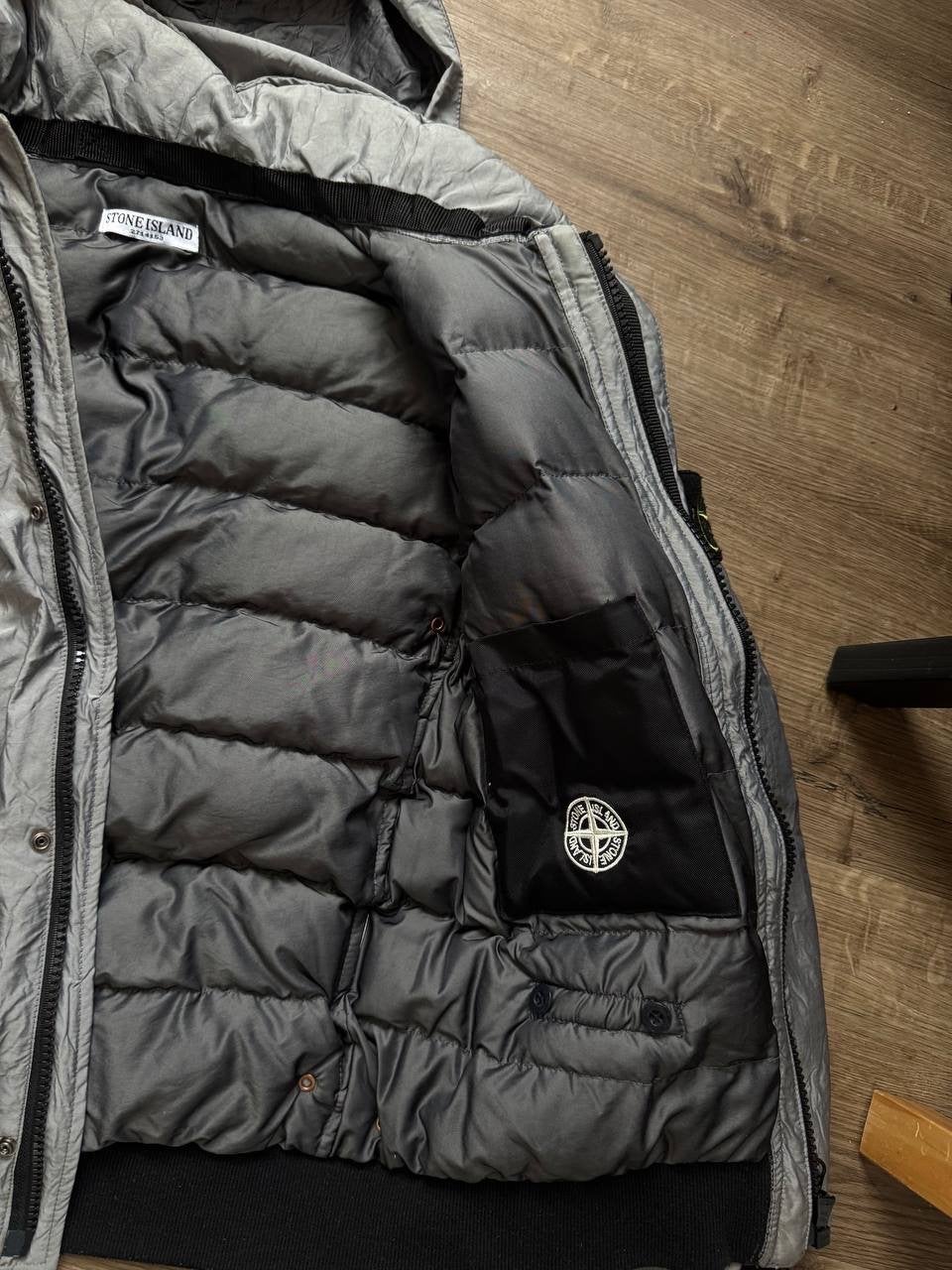 Stone Island Puffer Jacket - Maat M - Grijs, Ophalen of Verzenden, Zo goed als nieuw, Maat 48/50 (M), Grijs