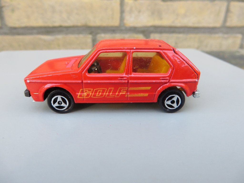 Majorette Volkswagen Golf I rood, Ophalen of Verzenden, Gebruikt, Auto