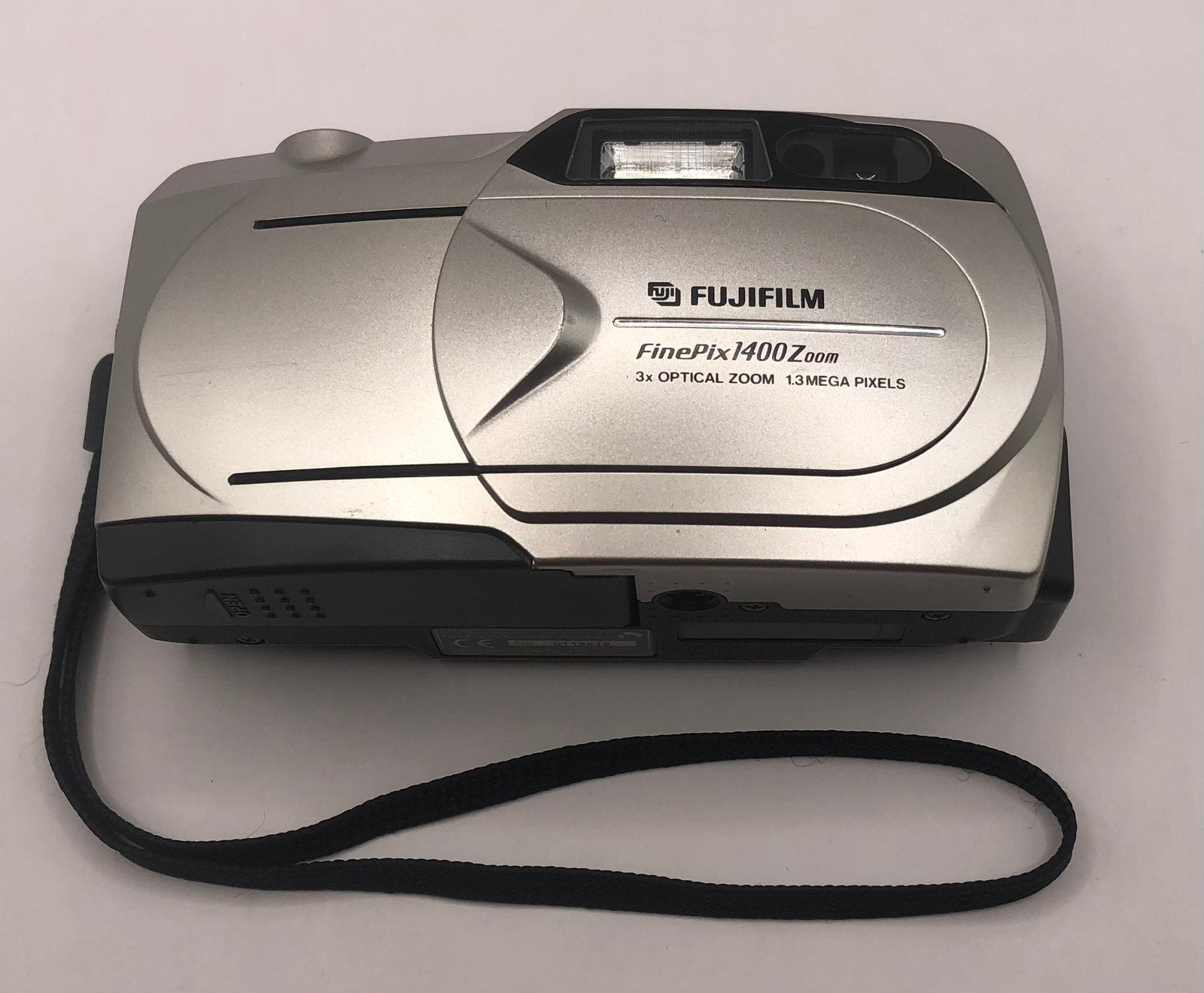 Fujifilm FinePix 1400 Zoom - compact camera, Ophalen of Verzenden, Zo goed als nieuw, 8 keer of meer