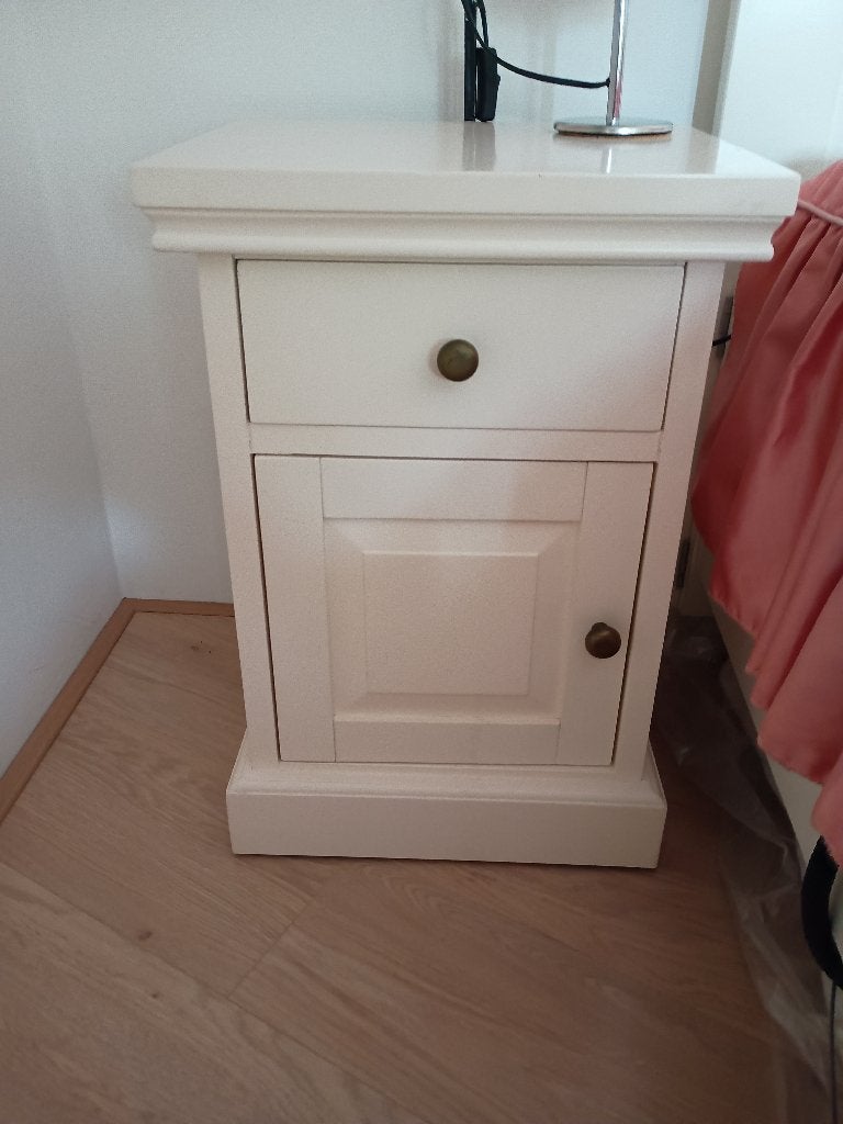 Te koop: set nachtkastjes, Ophalen, Overige materialen, Gebruikt, Minder dan 45 cm