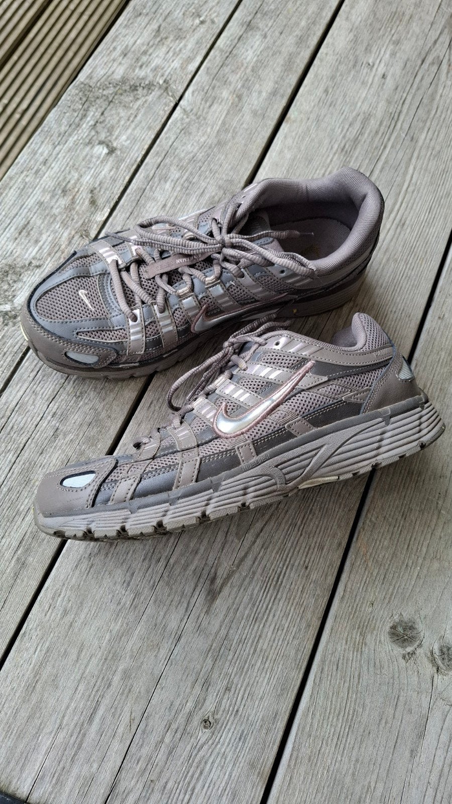 Nike P-6000 sportschoenen maat 42, Sportschoenen, Nike, Ophalen of Verzenden, Grijs
