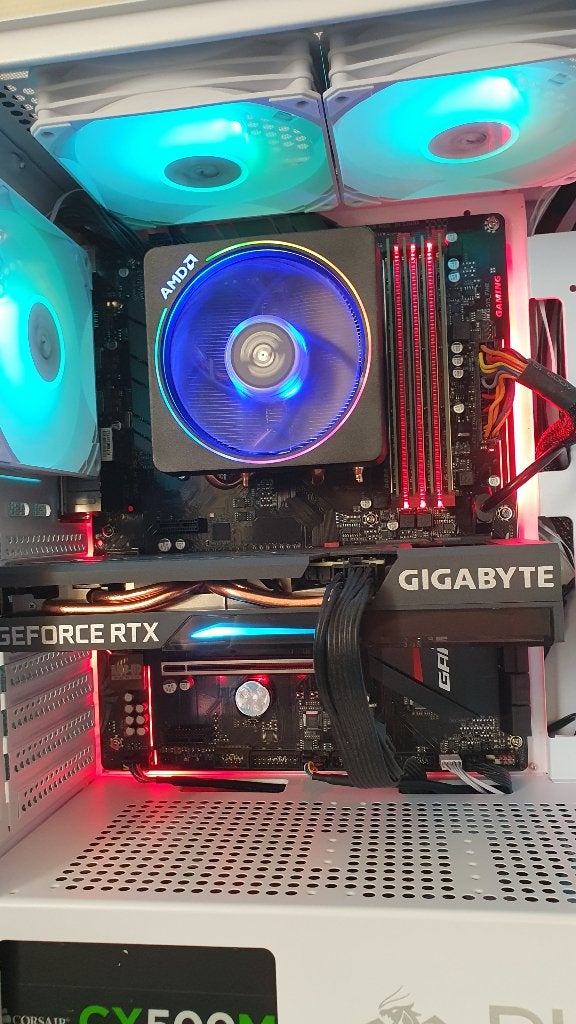 Foto 6 van RGB Gaming (Ryzen 5 5600 + 32GB + RTX3060Ti)