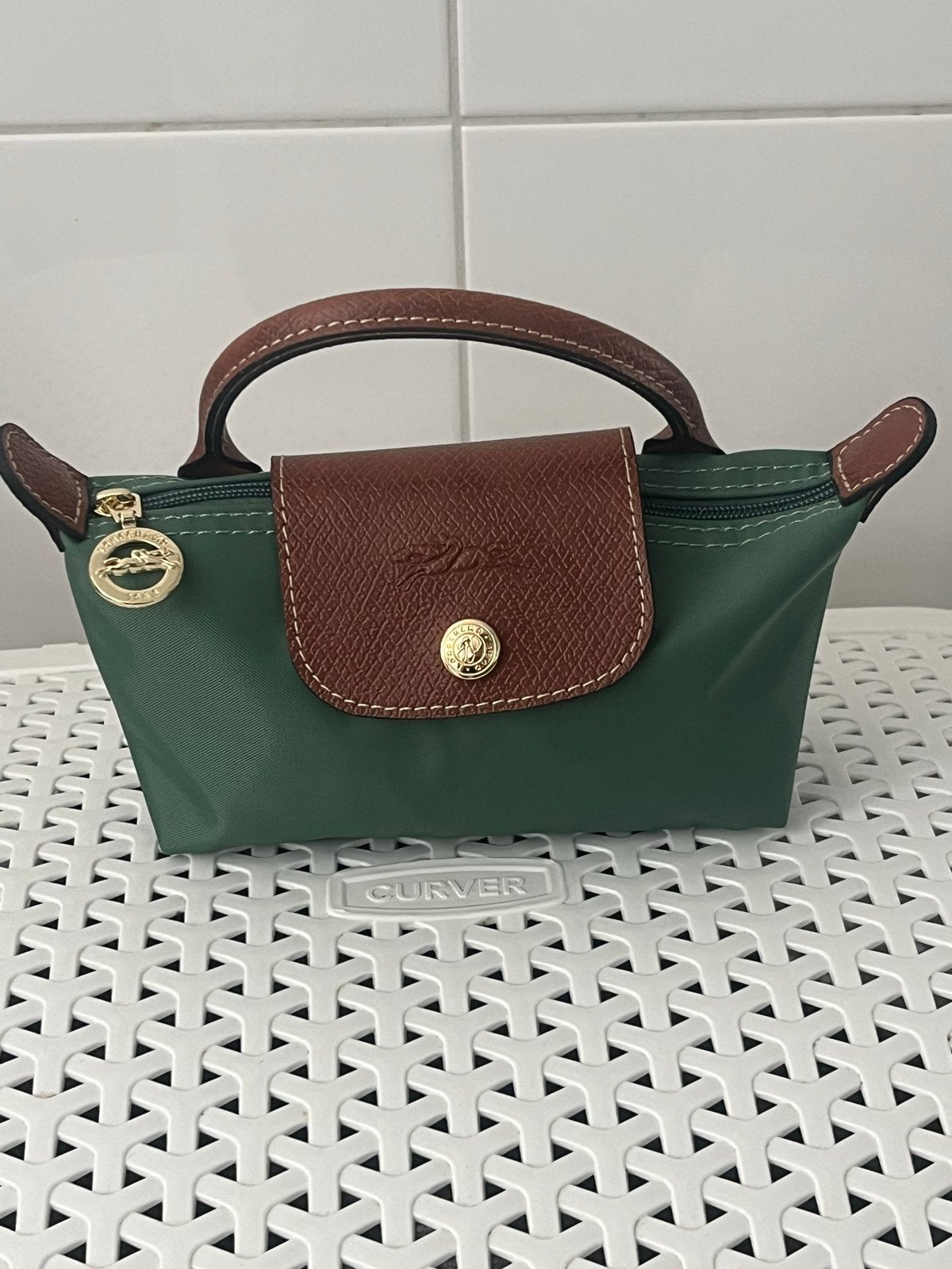 Longchamp mini tasje in speciale kleur - Zo goed als nieuw, Sieraden, Tassen en Uiterlijk, Ophalen of Verzenden, Zo goed als nieuw
