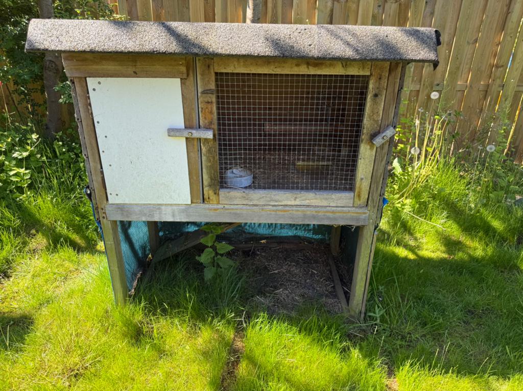 Konijnenhok, Dieren en Toebehoren, Knaagdieren en Konijnen | Hokken en Kooien, 110 cm of meer, Ophalen of Verzenden, Zo goed als nieuw