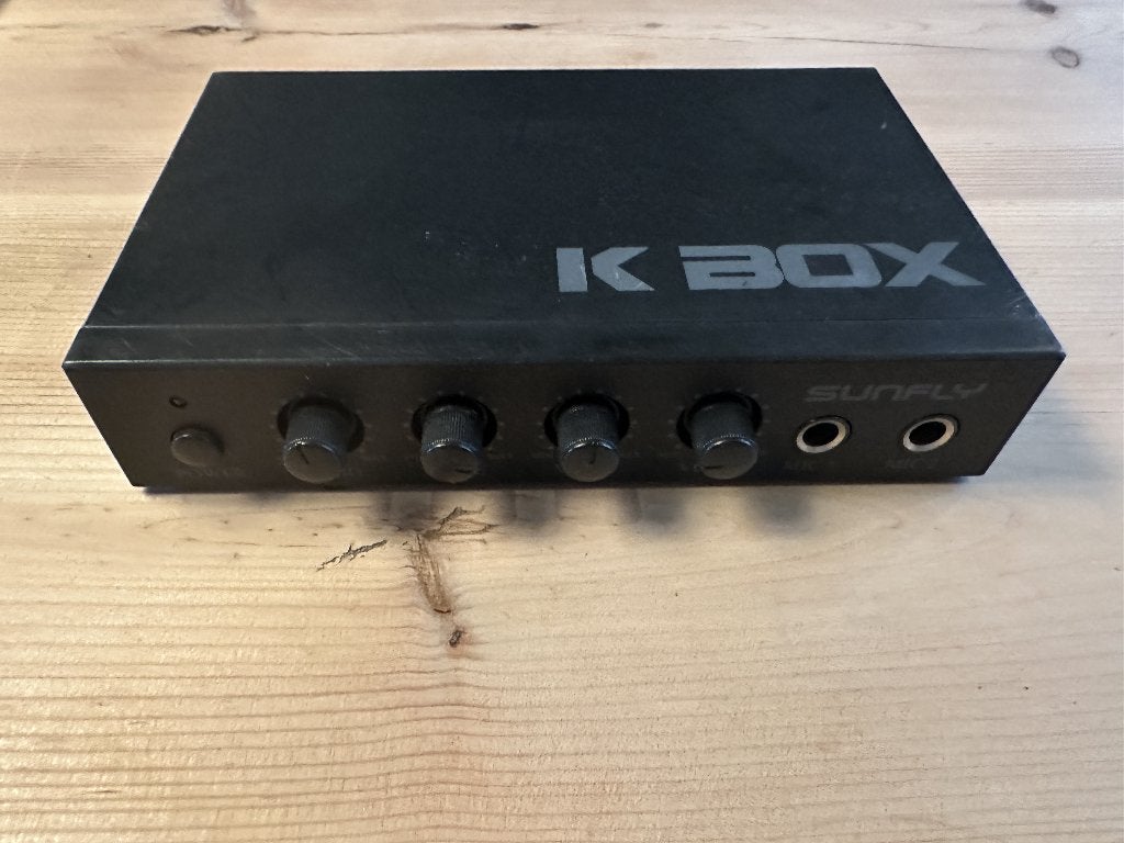 K box Sunfly SFA-108 audiomixer, Verzenden