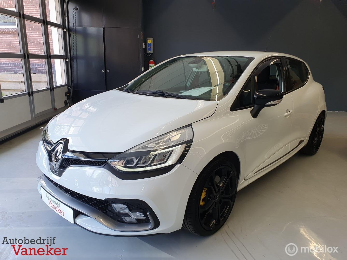Renault Clio 1.6 Turbo R.S.|200PK|Carplay|PDC|Stoelverwarmin, Auto's, Gebruikt, 4 cilinders, Wit, 1179 kg
