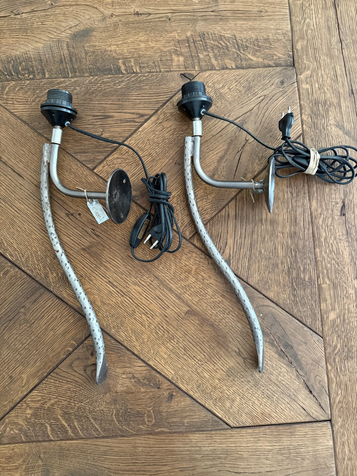 Set van 2 metalen wandlampen met uniek design, Ophalen, Zo goed als nieuw, Metaal