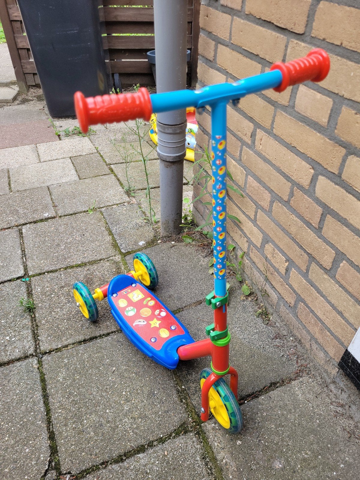 Bijna nieuwe kinderstep voor 2, 3 en 4 jaar, Kinderen en Baby's, Ophalen, Zo goed als nieuw