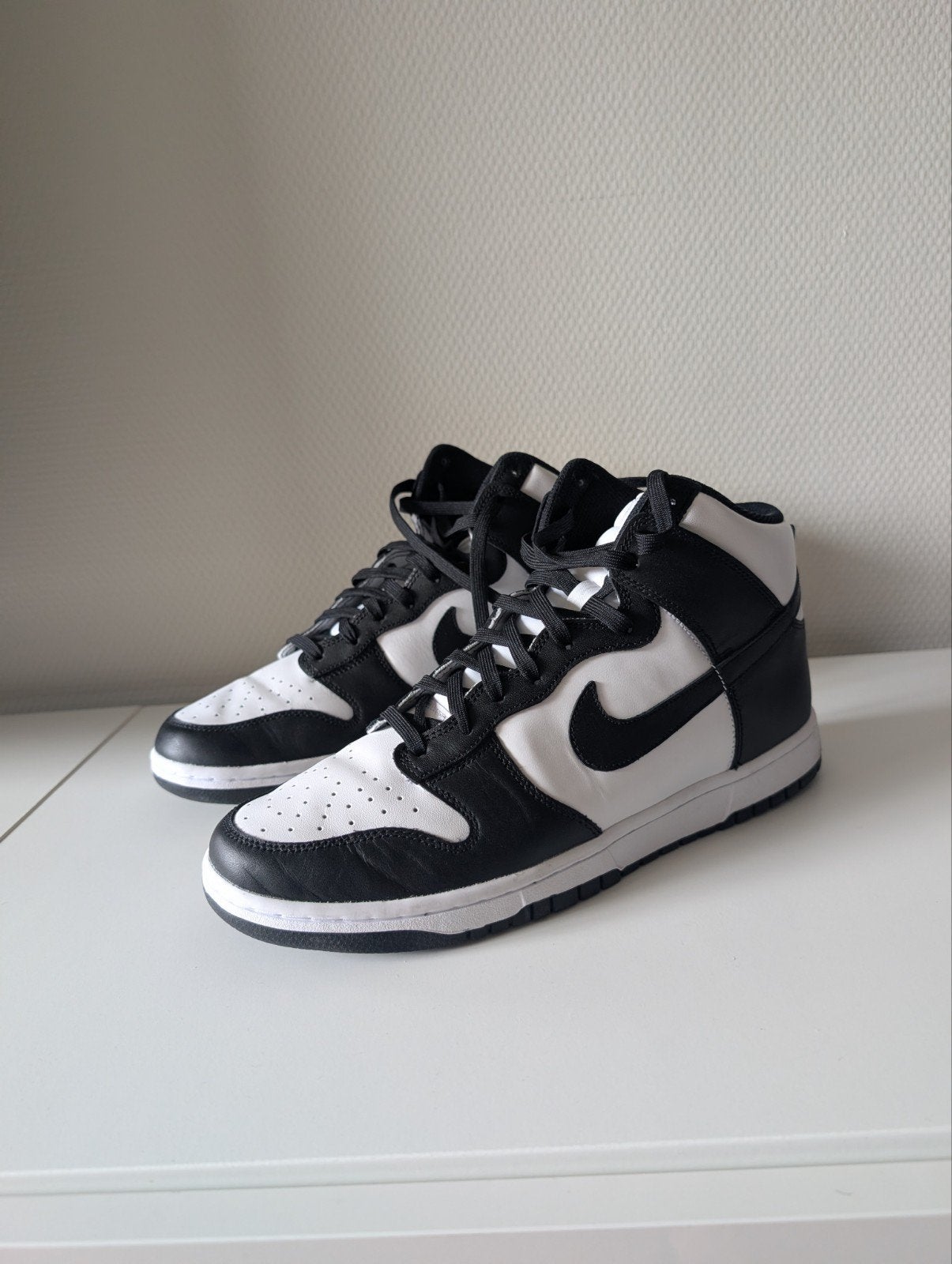 Nike Dunk High Retro "Black White"  44.5, Ophalen of Verzenden, Zo goed als nieuw, Schoenen