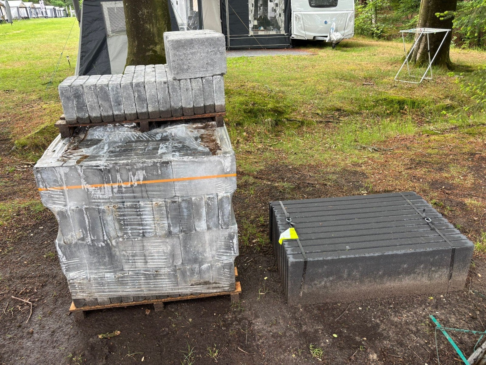 Cobbelstones 20 x 30 grijs/donkergrijs en 11 opsluitbanden., Ophalen, Nieuw, 100 tot 200 cm, Minder dan 25 cm