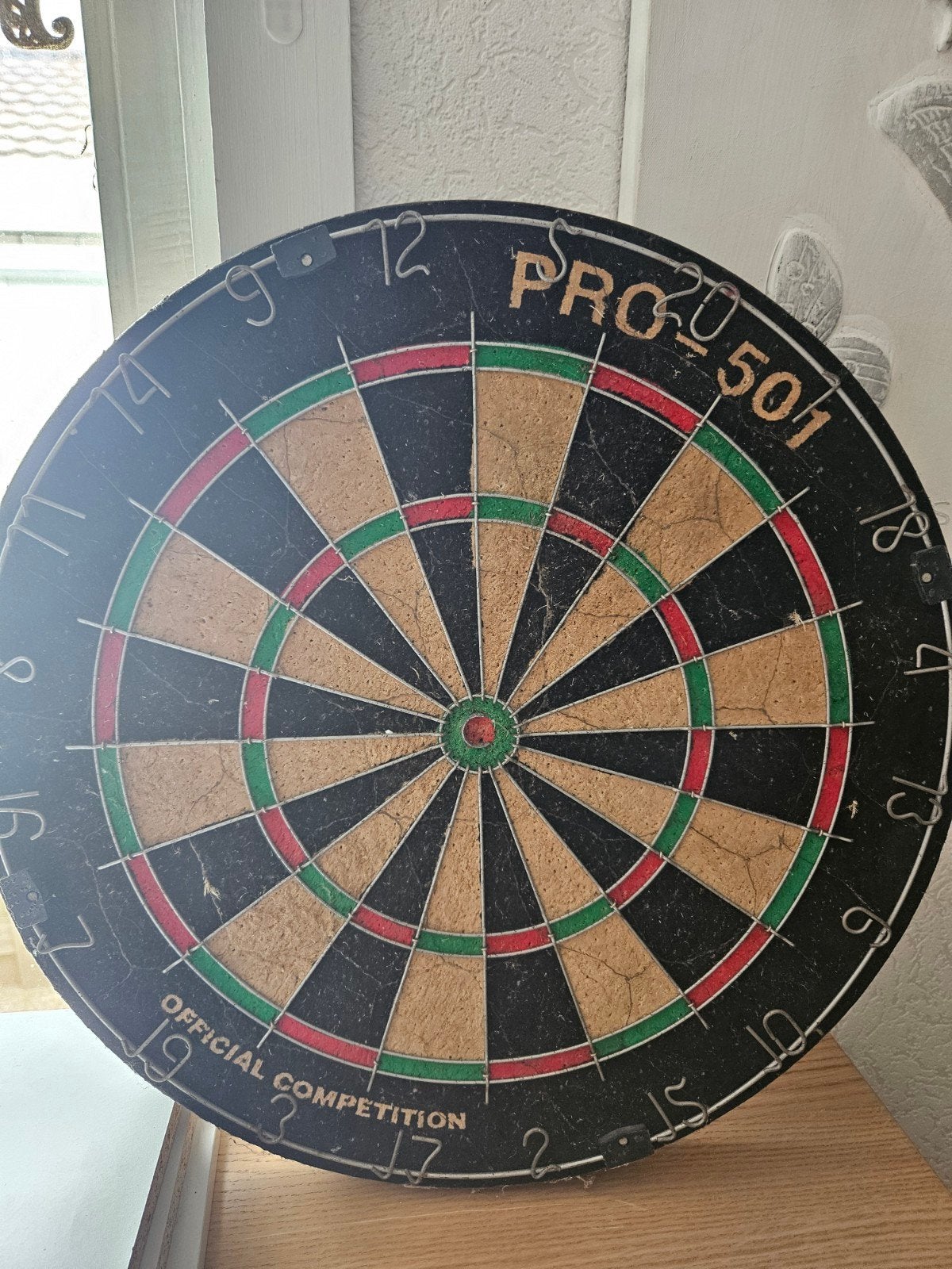 dartbord weinig gebruikt, Ophalen of Verzenden, Zo goed als nieuw, Dartbord
