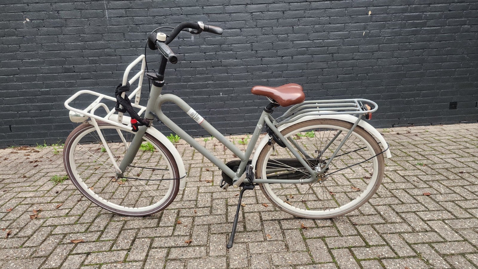Batavus BUB Damesfiets met terugtraprem en 3 versnellingen