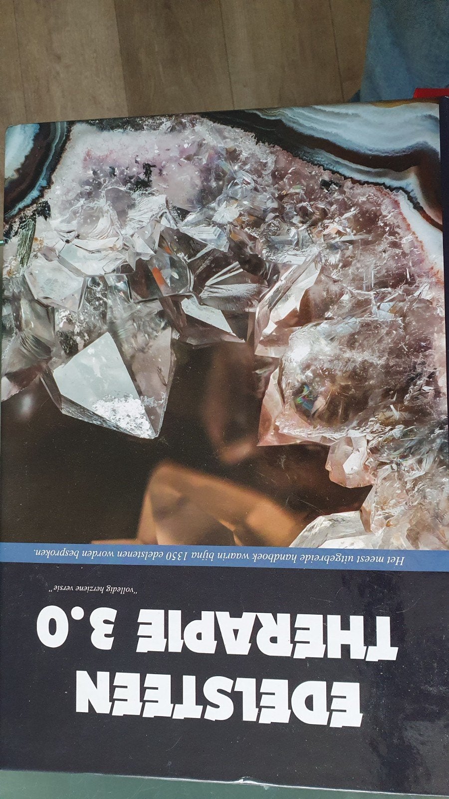 Edelsteen Therapie 3.0: Uitgebreid Handboek Mineralen, Ophalen of Verzenden, Zo goed als nieuw, Overige onderwerpen, Instructieboek