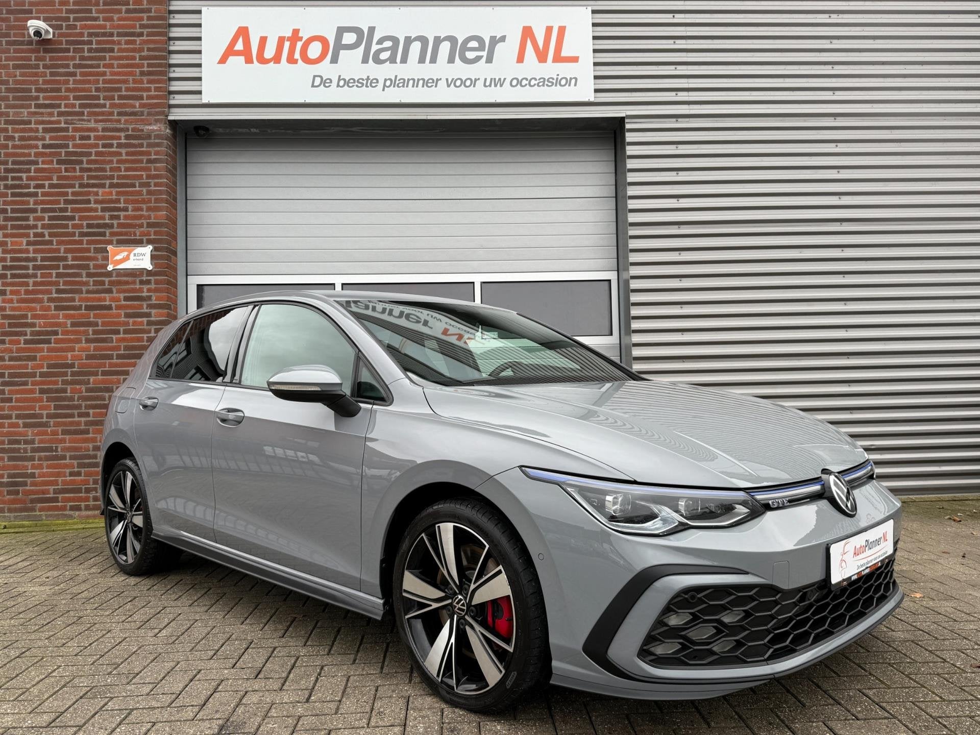 Volkswagen Golf VIII 1.4 GTE eHybrid! Camera! HUD! 1e Eigen., Auto's, Stof, Gebruikt, 4 cilinders, Automatische klimaatregeling