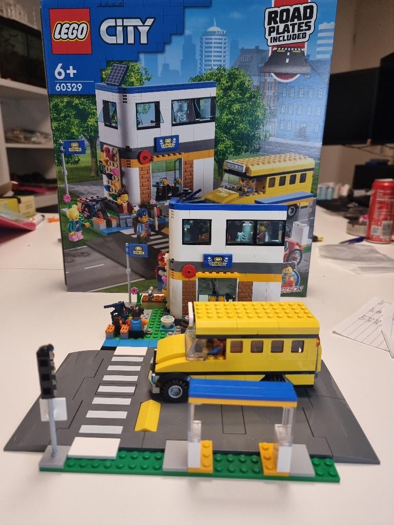 Lego 60329 School day, Ophalen of Verzenden, Zo goed als nieuw, Complete set, Lego