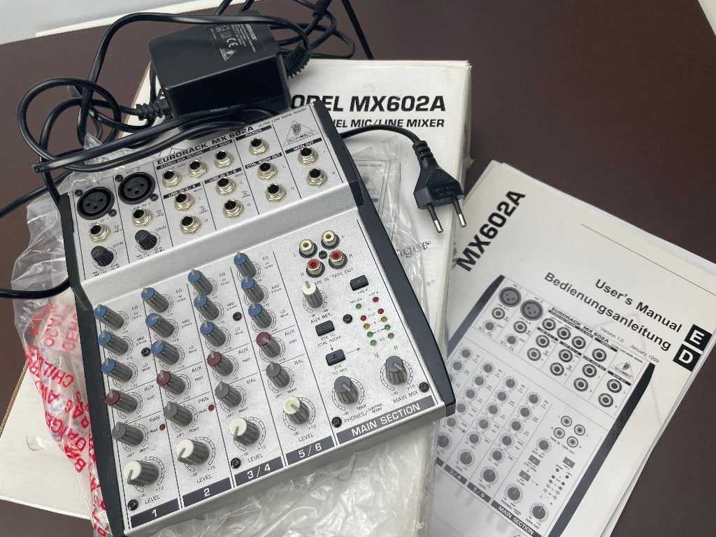 Behringer mengpaneel Eurorack MX602A, Ophalen of Verzenden, Zo goed als nieuw, 5 tot 10 kanalen, Microfooningang