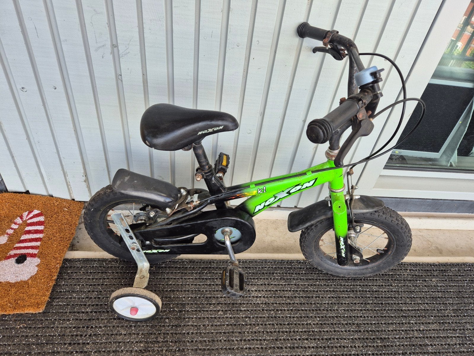 Kinderfiets 12 inch met zijwieltjes - Groen, Ophalen, Terugtraprem, Zijwieltjes, Gebruikt