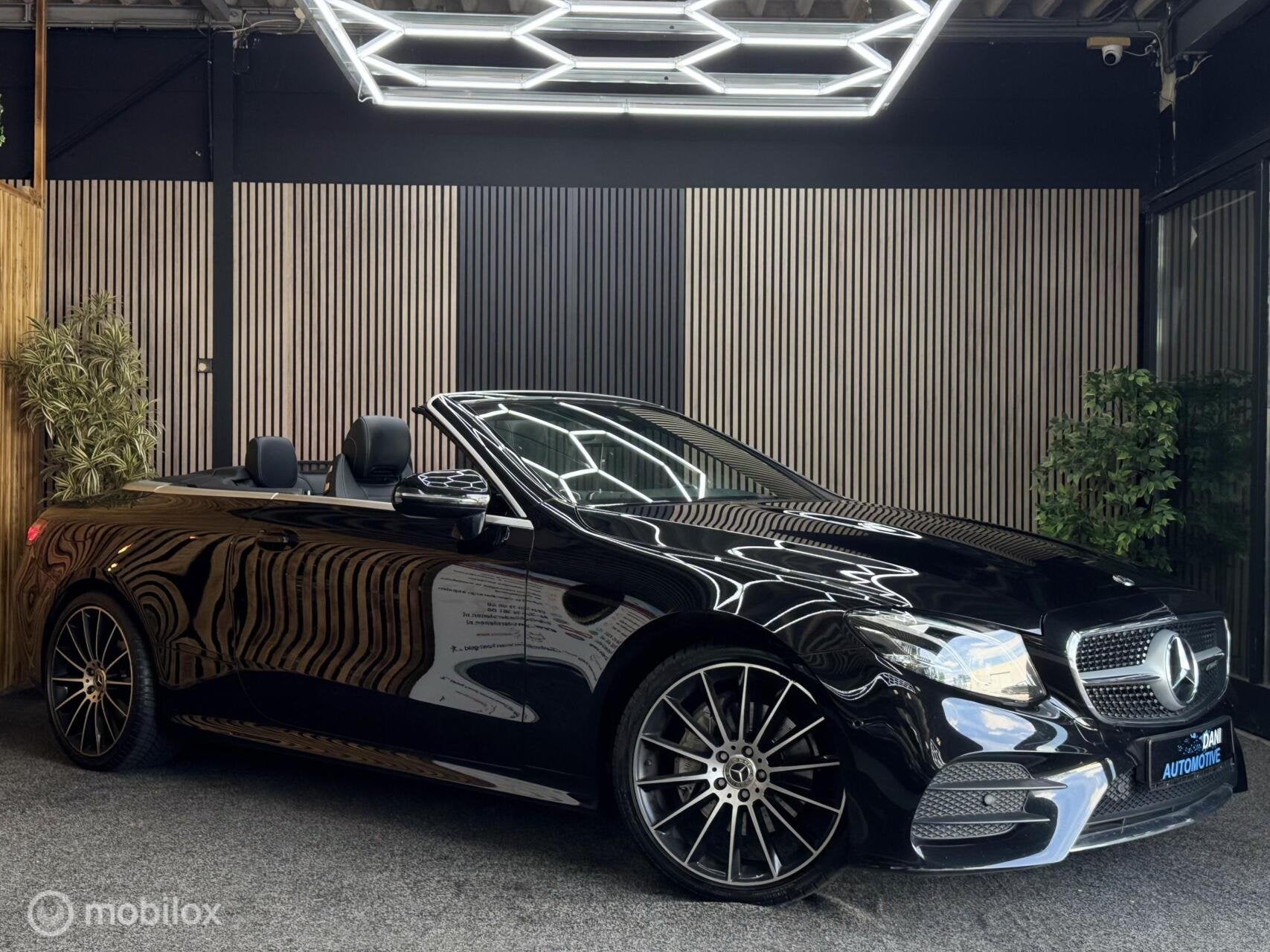 Mercedes E-klasse Cabrio 200 Premium Plus|Cam|Sfeer|AMG|PDC, Auto's, Automaat, Achterwielaandrijving, 4 cilinders, Cabriolet