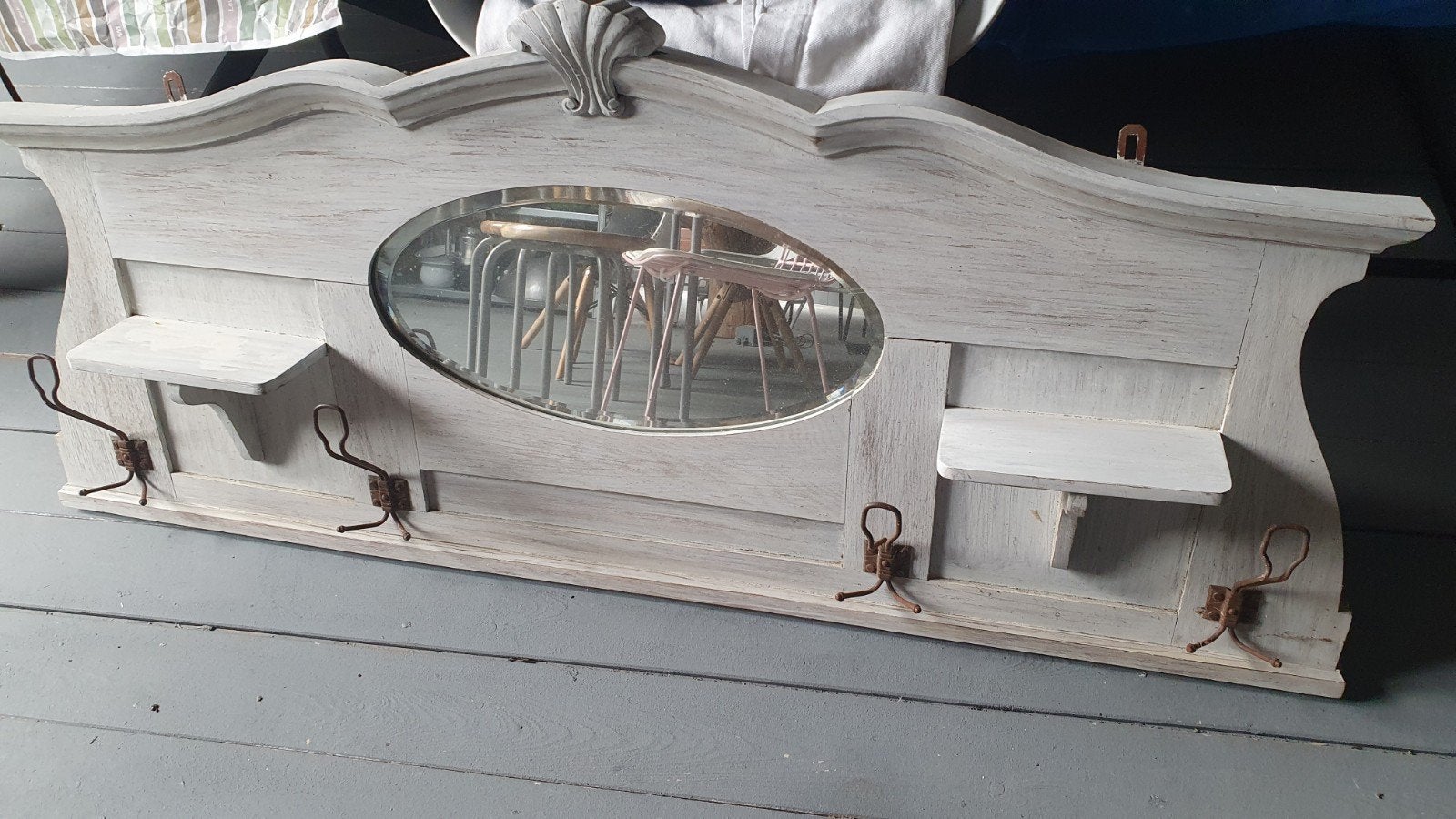 Antieke wandkapstok, regaal met geslepen spiegel, Ophalen of Verzenden