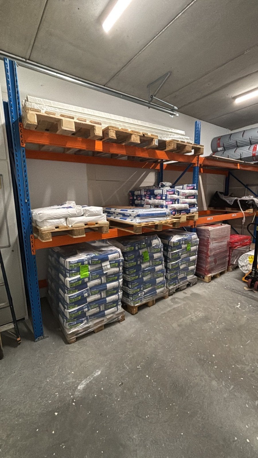 5 stellingen voor kantoor-magazijn of winkelinrichting, Ophalen, Gebruikt