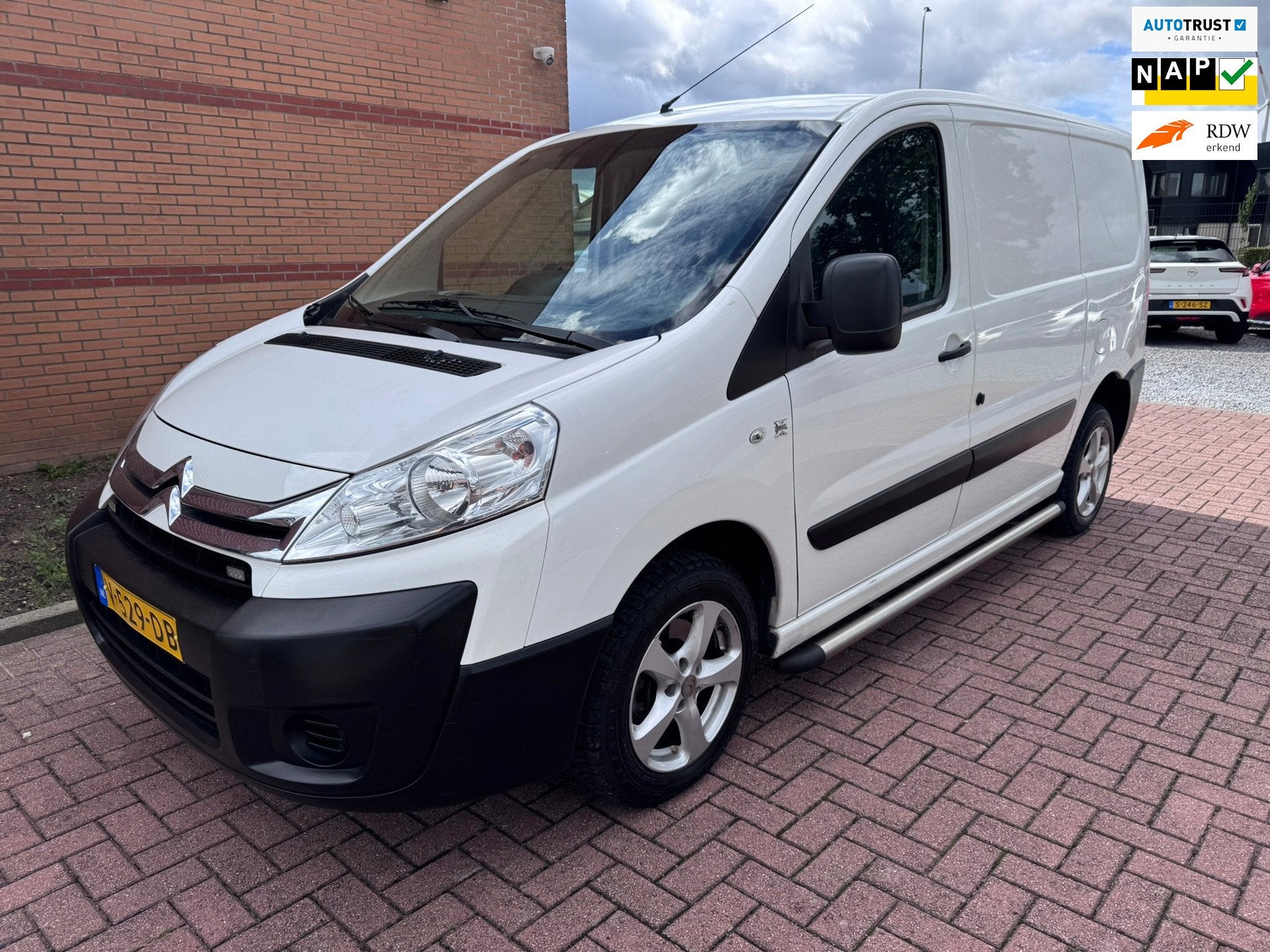 Citroen DANGEL JUMPY 4X4 DGL0/8T 2.0HDI Inbouw, Omvormer, Ko, 13 km/l, Euro 5, Stof, Gebruikt