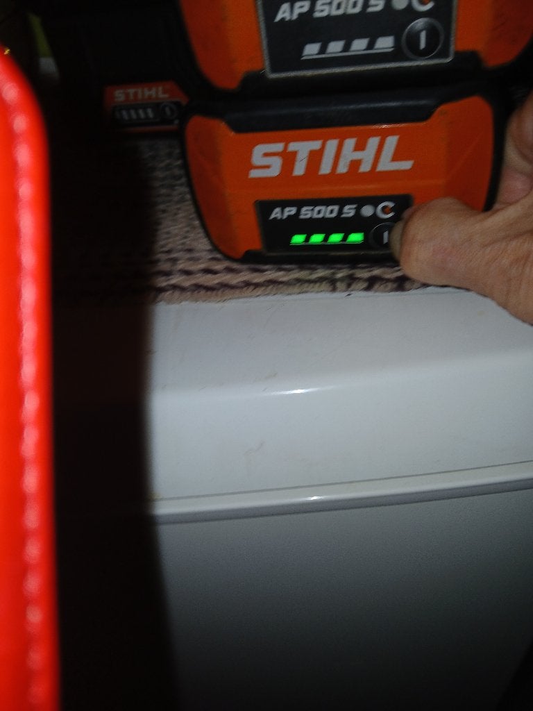 STIHL ACCUS., Ophalen of Verzenden, Gebruikt, Accu