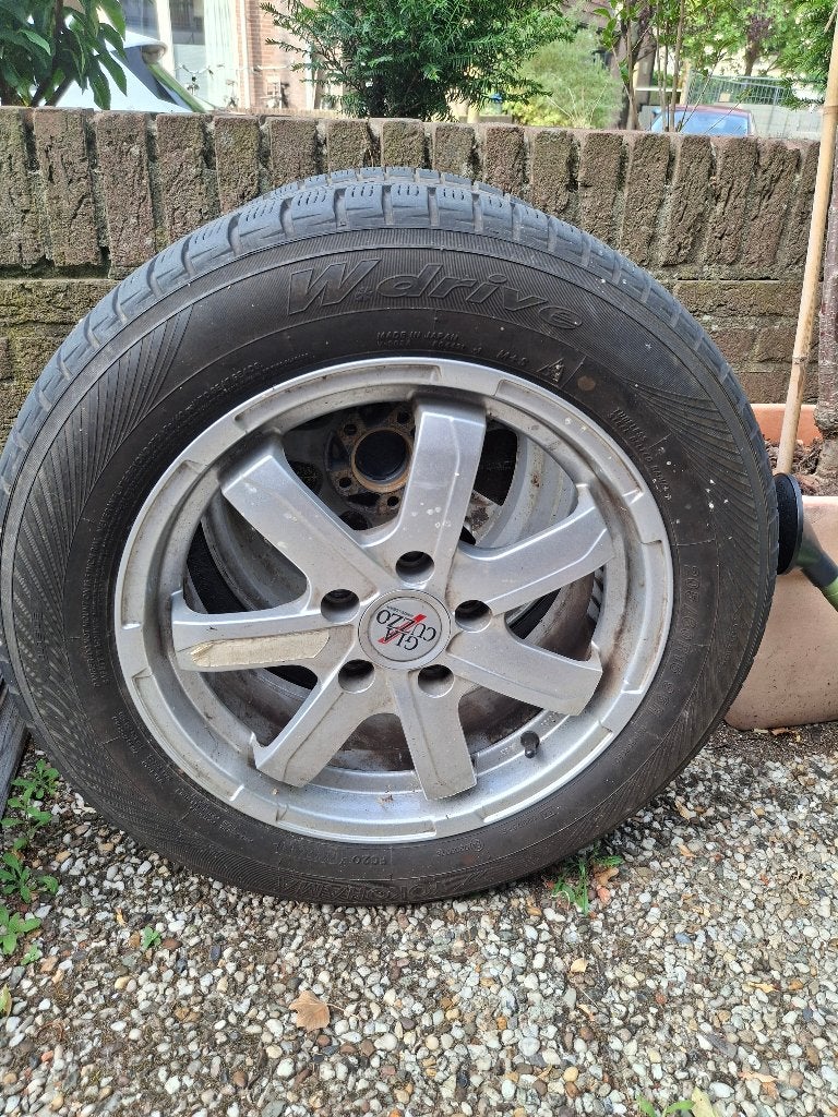 4x Yokohama W.drive winterbanden 205/60 R16 met velgen, Ophalen, Gebruikt, 16 inch, Banden en Velgen