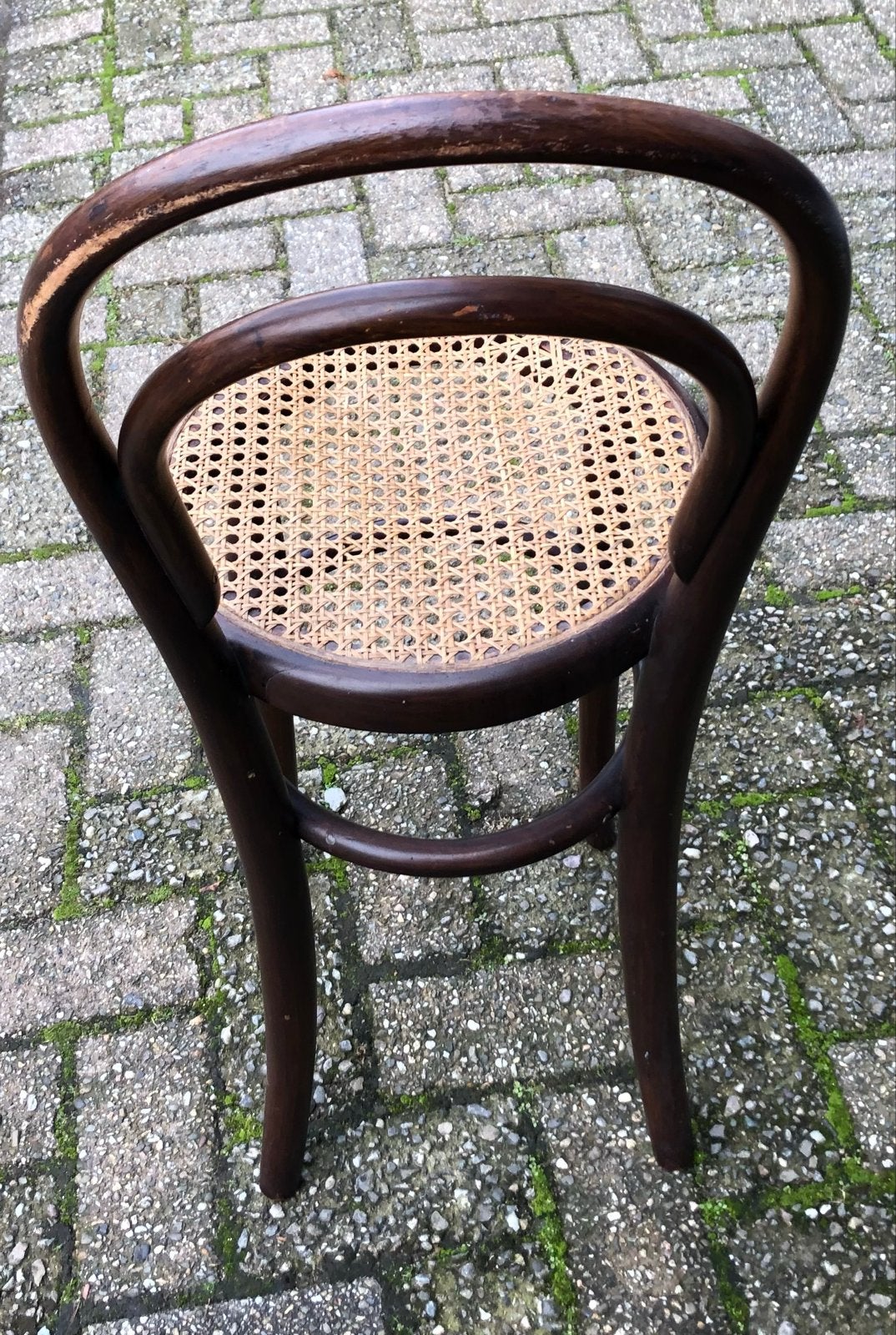 Thonet (kinder)stoel met webbing zitting, Antiek en Kunst, Antiek | Meubels | Stoelen en Banken, Ophalen