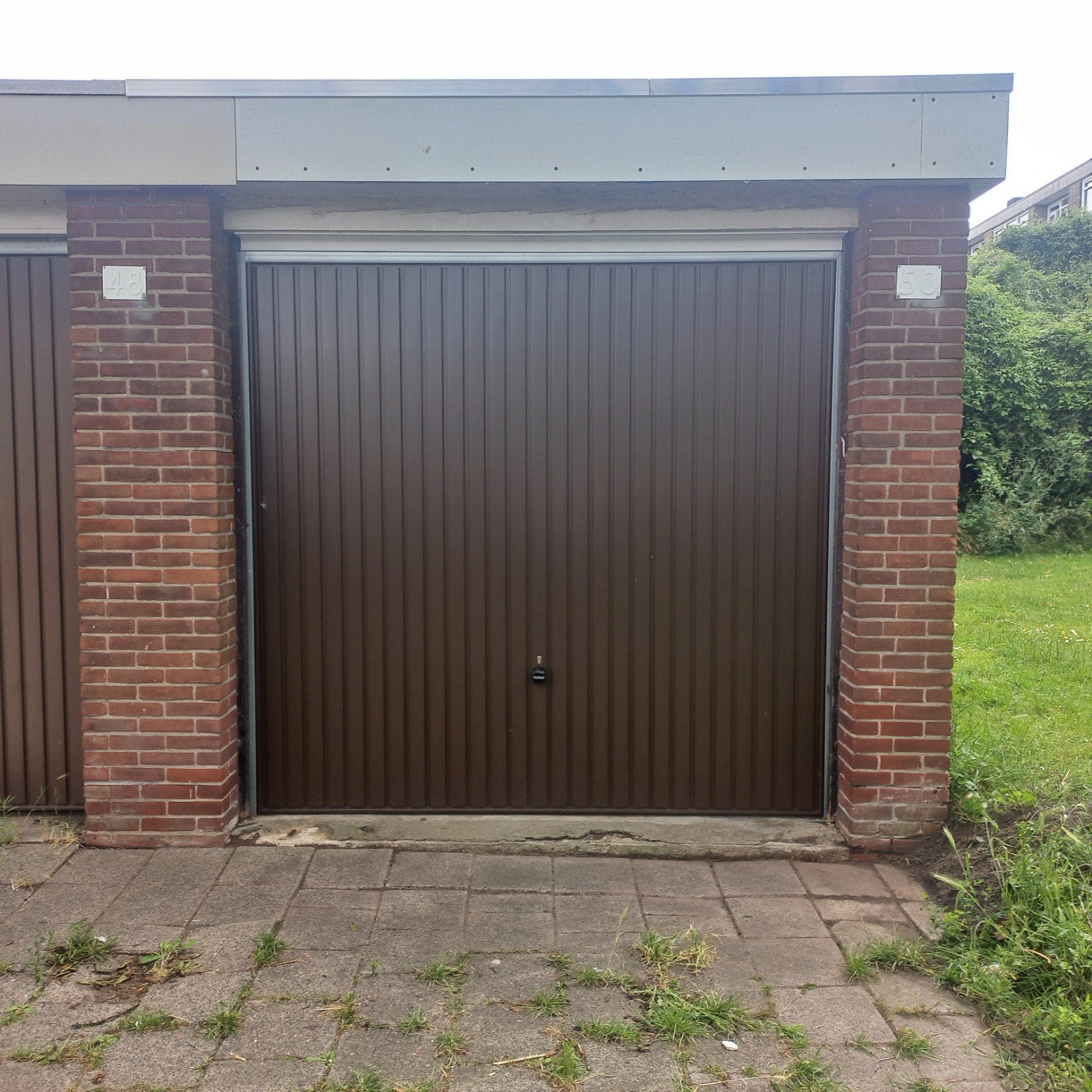 TE HUUR GARAGEBOX ROTTERDAM  - IJSSELMONDE, Auto diversen, Autostallingen en Garages