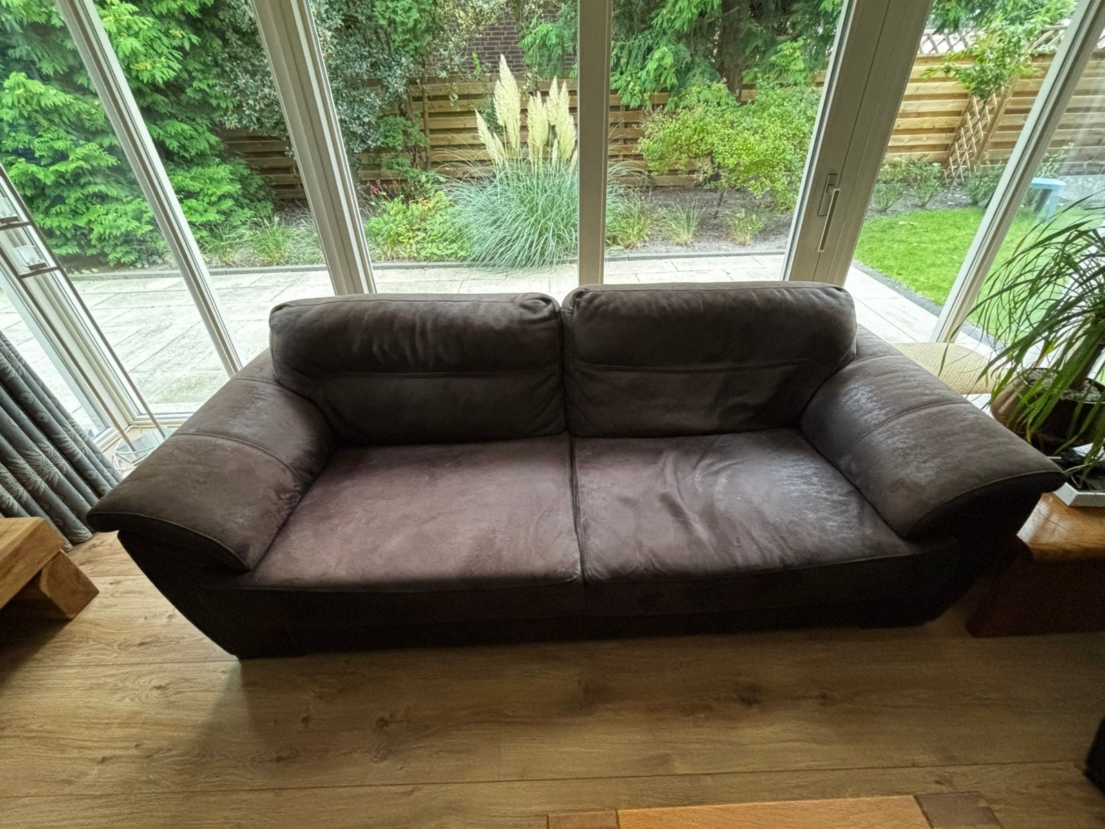 2x leer/suede grote 2-zitsbanken, Huis en Inrichting, Ophalen, Gebruikt, Tweepersoons, Rechte bank