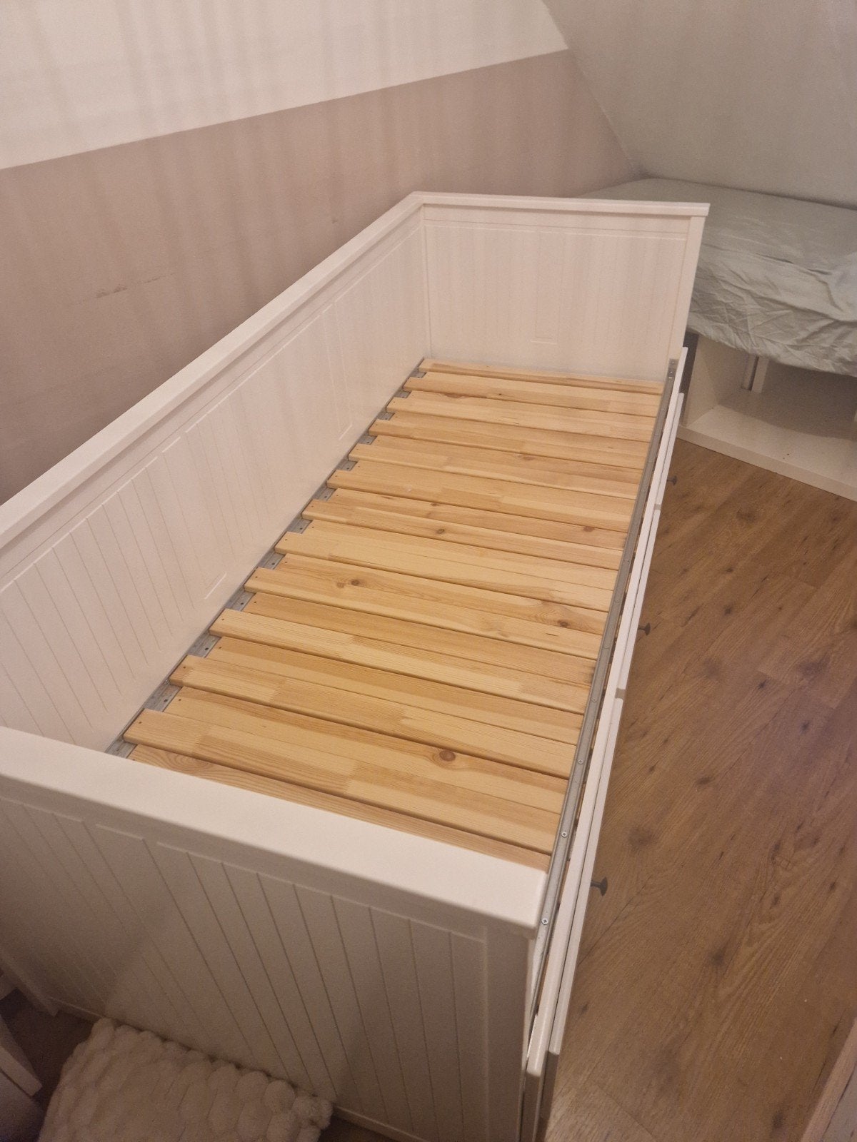 Hemnes bed ikea, Ophalen, 70 tot 85 cm, Zo goed als nieuw, Matras