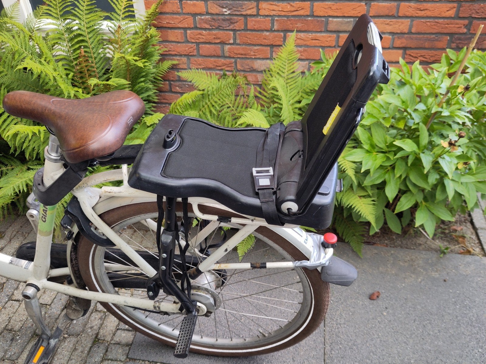 Bobike Junior fietszitje achter - Zwart, Ophalen, Achterzitje, 22 t/m 36 kg, Bobike