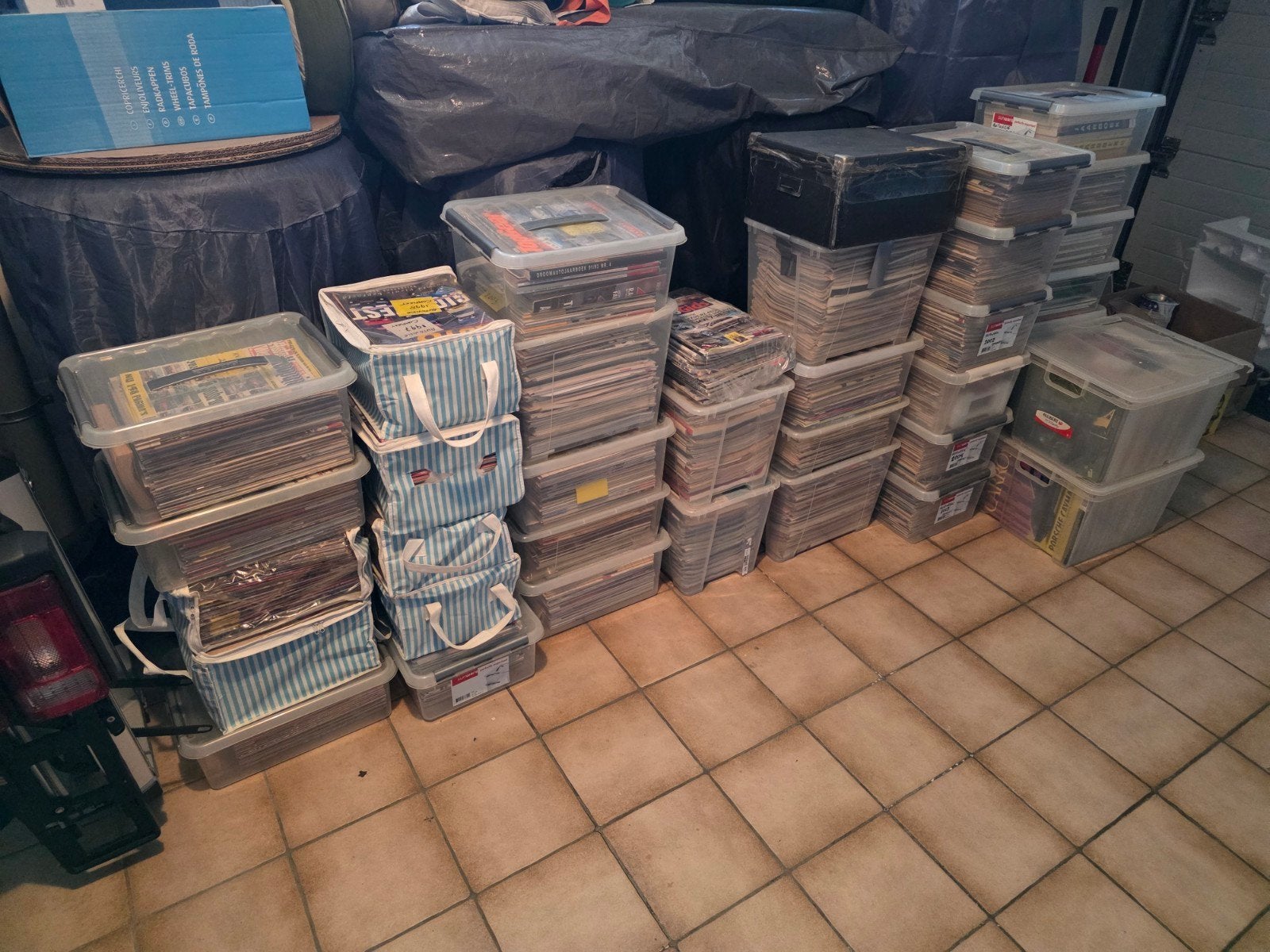 Honderden autotijdschriften, - jaarboeken en - folders!, Ophalen, Gelezen, Algemeen