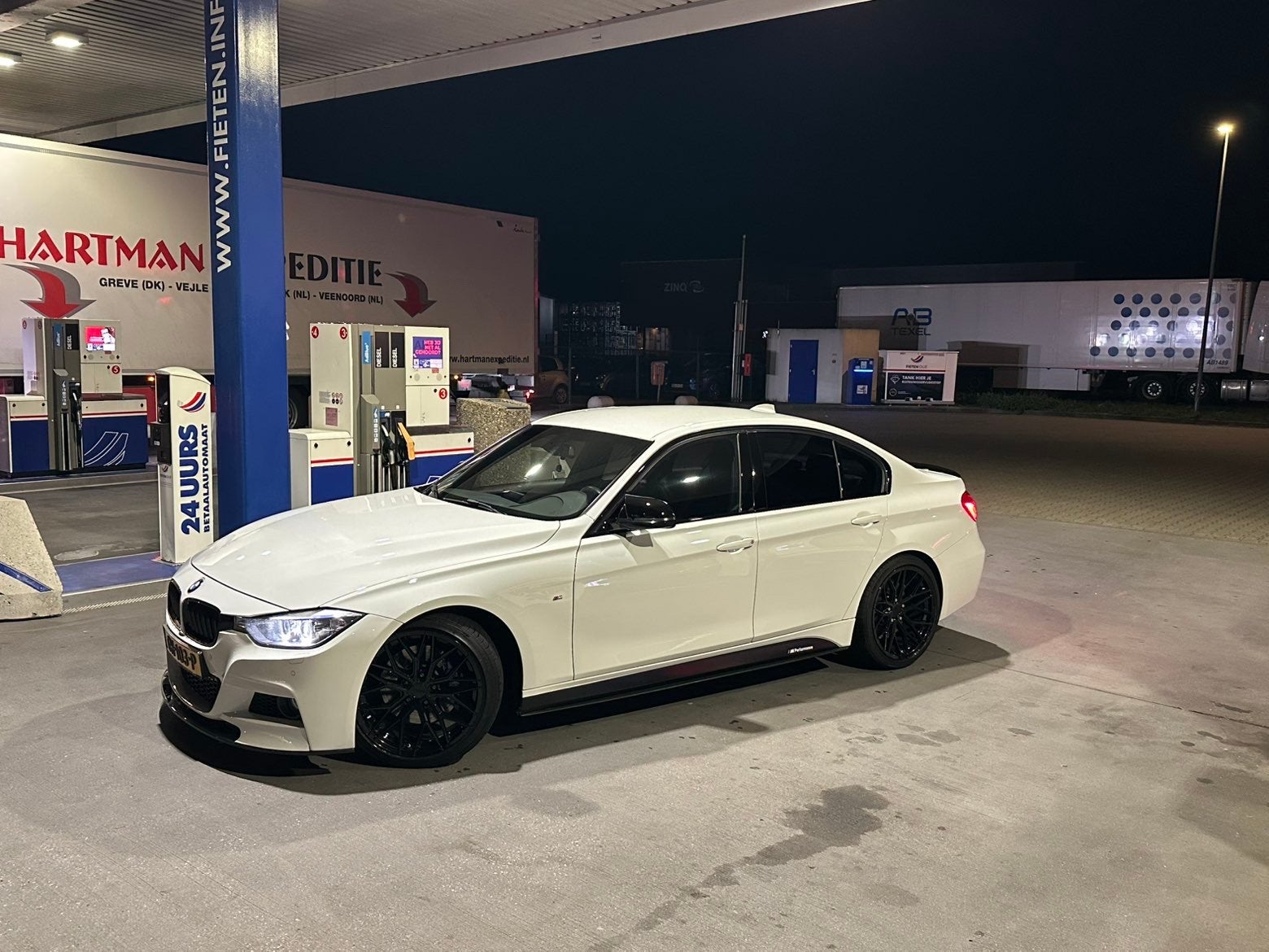 BMW 3-Serie 1.6 316I 2015 Wit, Auto's, BMW, 1360 kg, Zwart, 4 cilinders, Wit