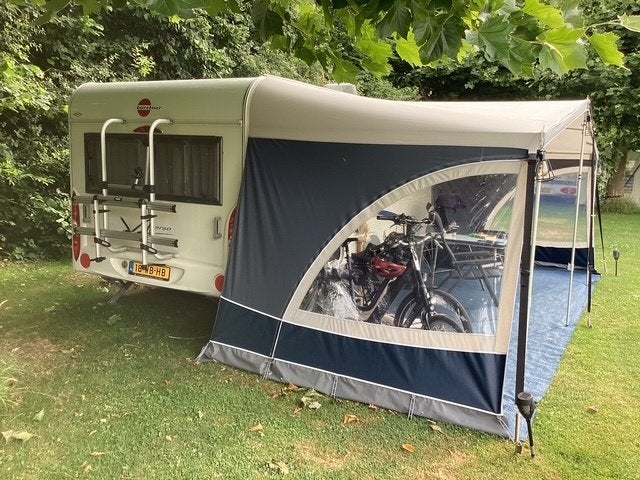 Bursner Averso 640TL, Rondzit, Kachel, Particulier, Bürstner