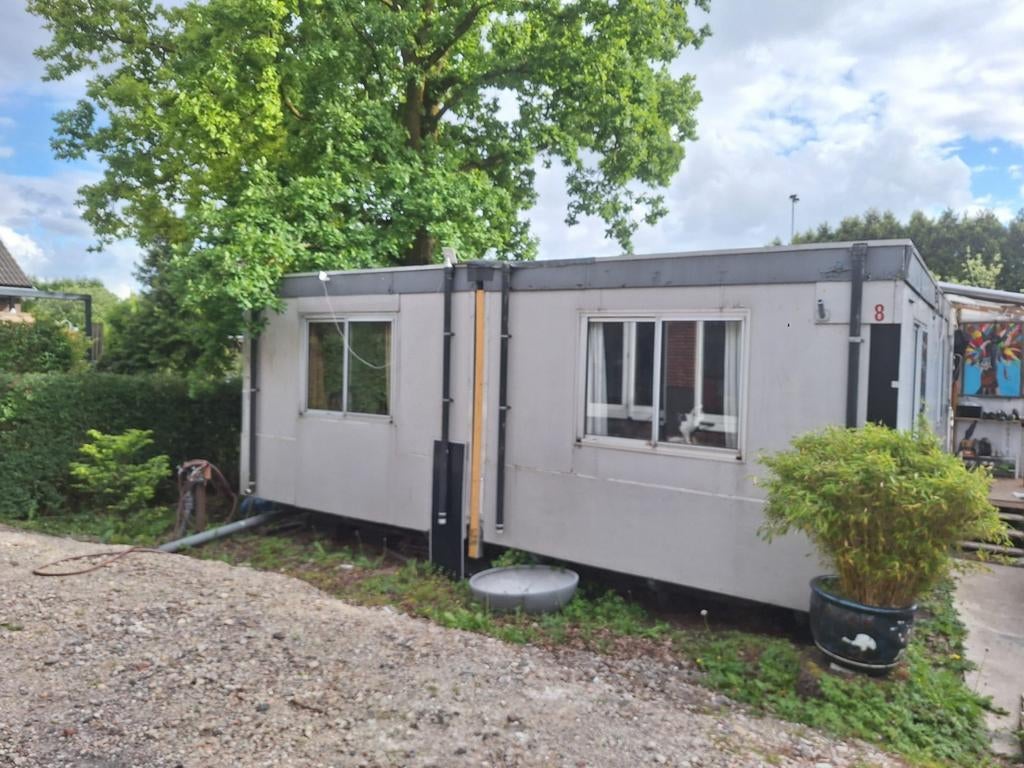 Chalet / Bouwkeet (11x7m) woonunit / noodwoning, Ophalen