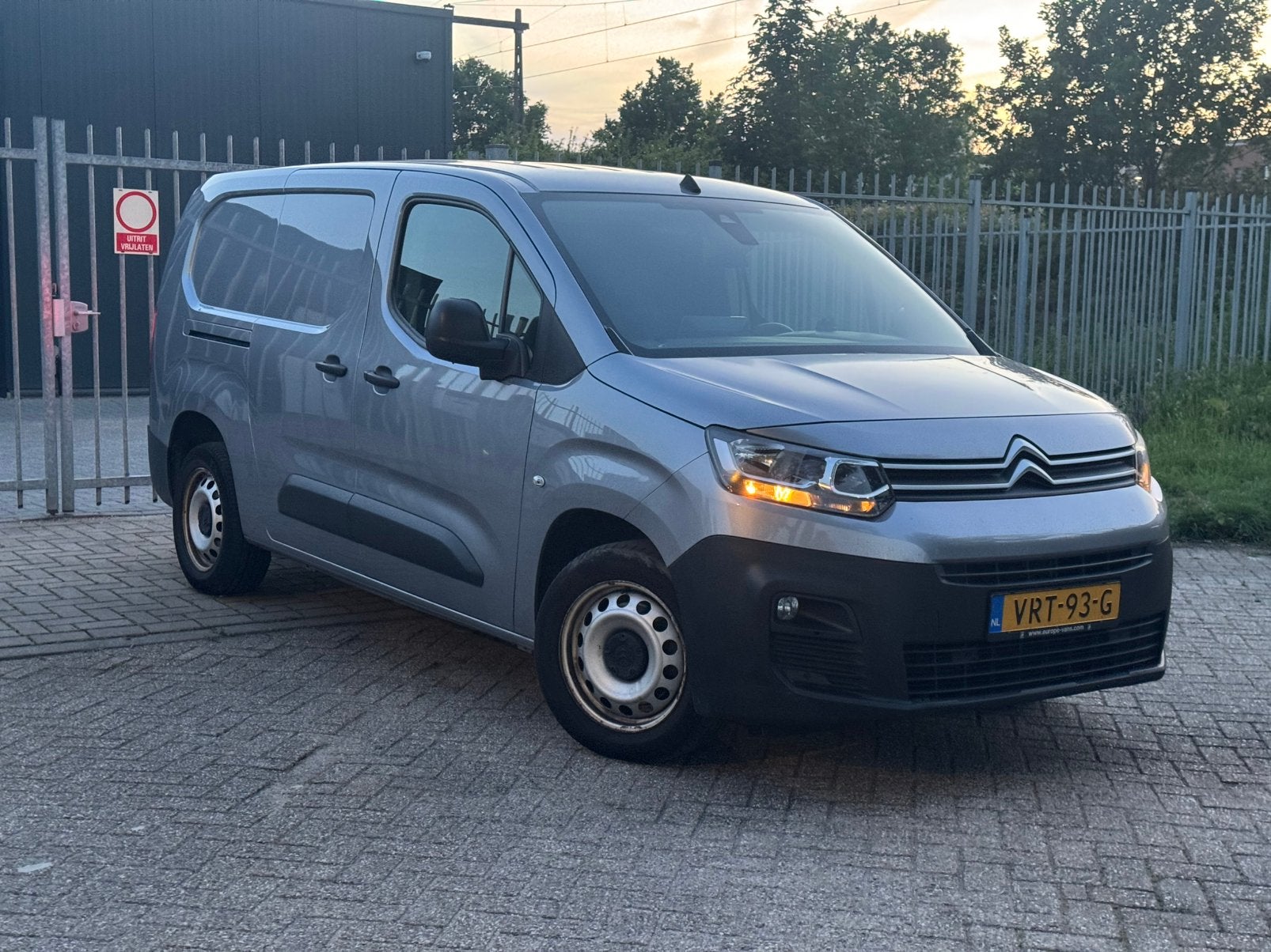 Citroën Berlingo  1.5 Bluehdi 130pk l2E Eig| distr rcnt v.v, 15 km/l, 4 cilinders, Citroën, Bedrijf