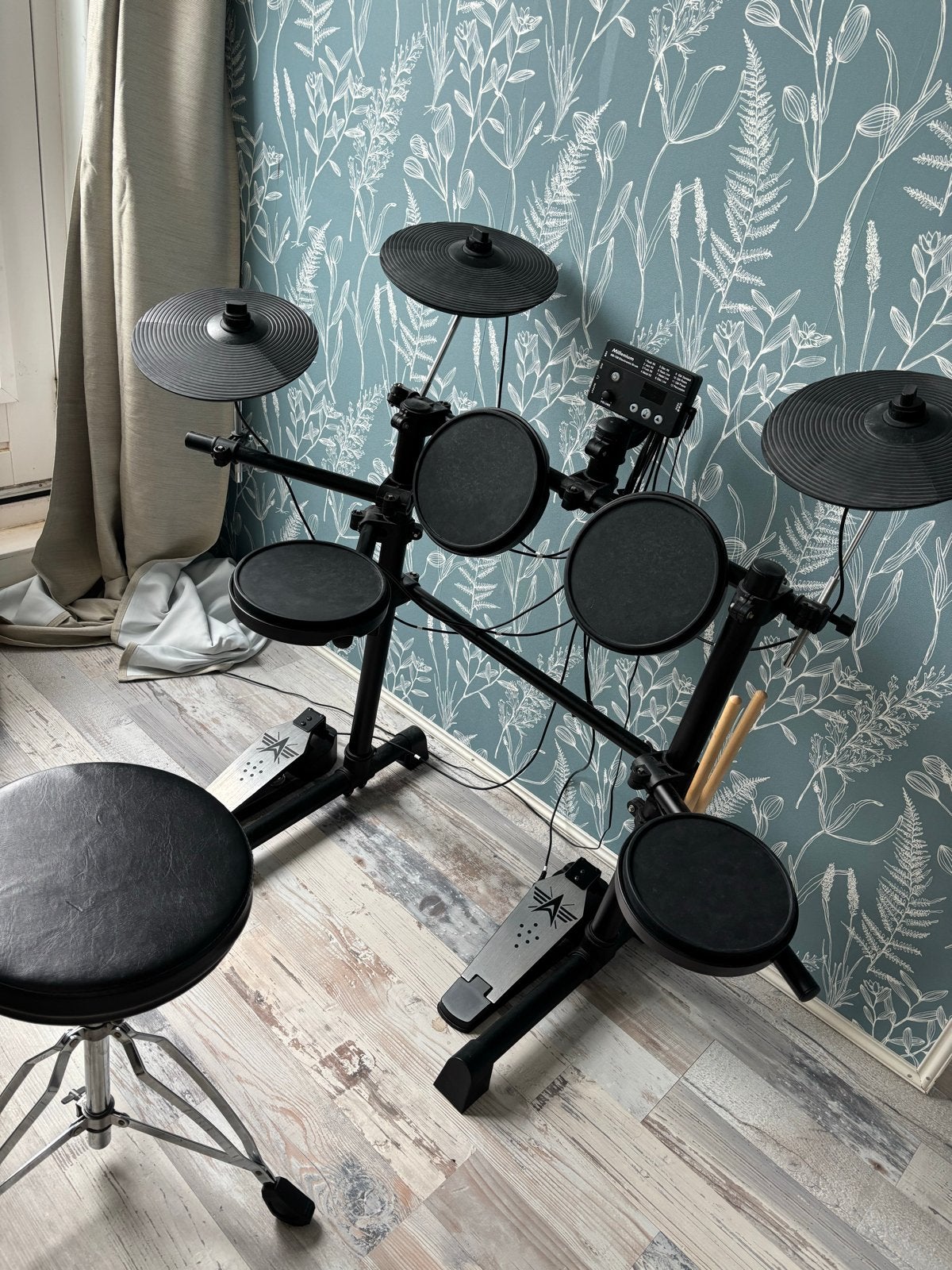 Elektronisch drumstel met kruk en drumstokken, Ophalen, Gebruikt, Overige merken, Elektronisch