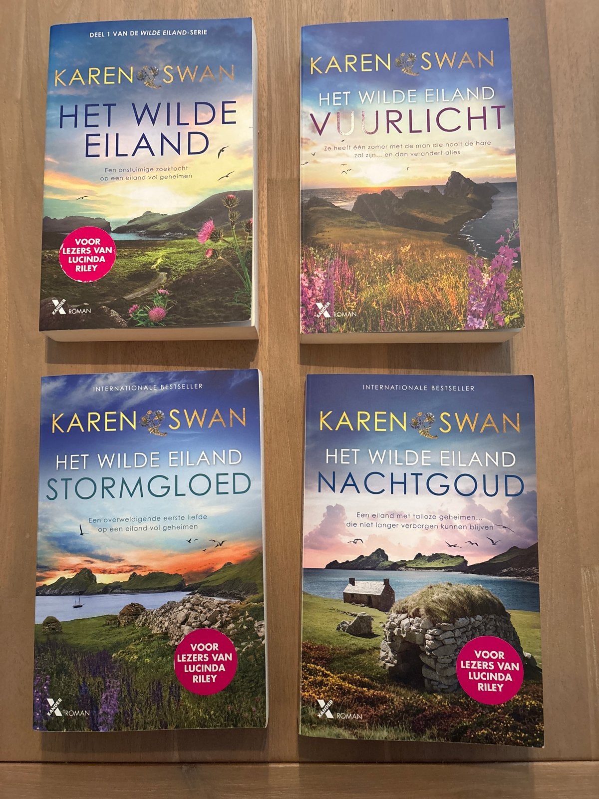 Het Wilde Eiland serie - Karen Swan - Deel 1 t/m 4, Ophalen of Verzenden, Zo goed als nieuw, Nederland