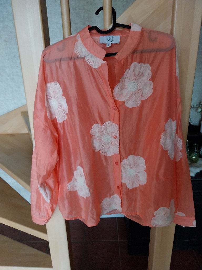 Te koop nieuwe blouse, Nieuw, Oranje, Ophalen of Verzenden, Onbekend